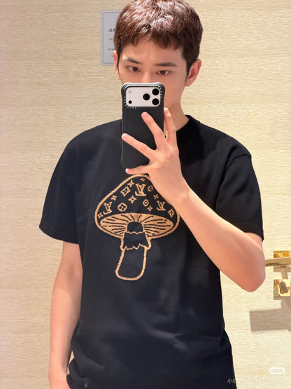 LOUIS VUITTON T-SHIRT - SUPER CLONE