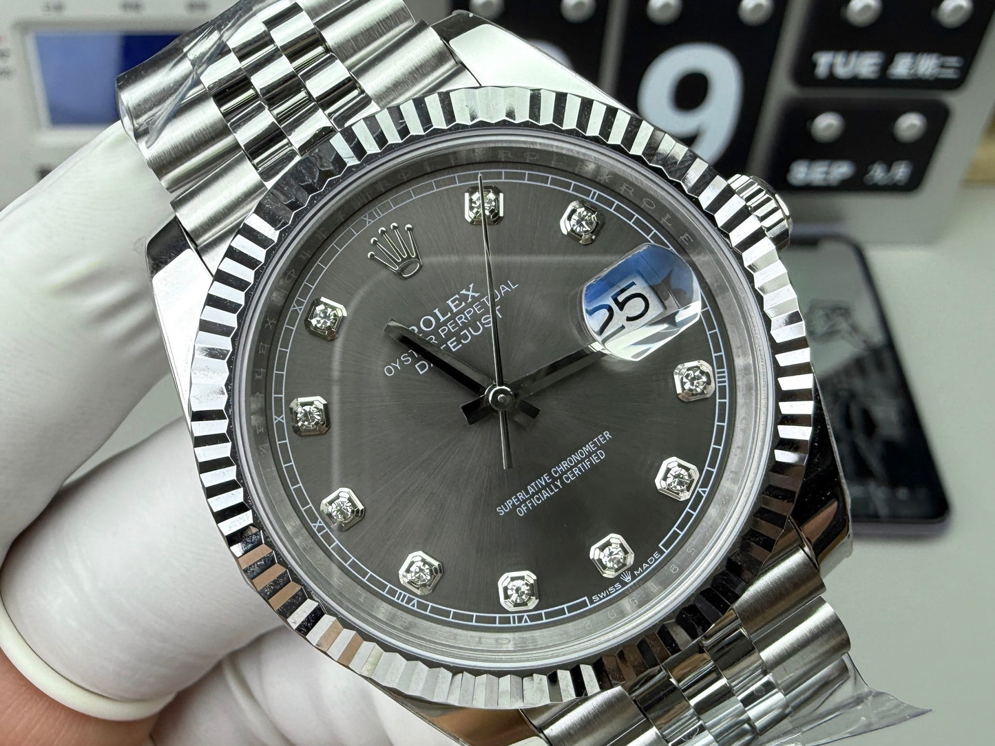 Rolex Datejust 41 mm, cadran gris, lunette plate - SUPER CLONE - MOUVEMENT SUISSE - Bracelet Jubilee