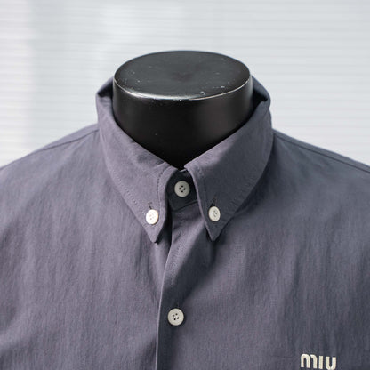 MIU MIU EMBROIDERED LOGO SNAP-BUTTON CASUAL JACKET– 1:1 HIGH END