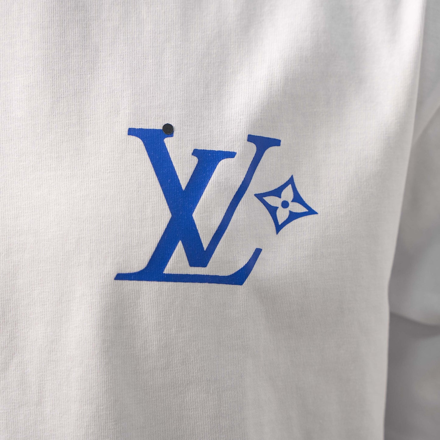 LOUIS VUITTON FLOWER PRINT T-SHIRT– 1:1 HIGH END