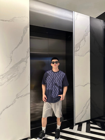 LOUIS VUITTON T-SHIRT - SUPER CLONE