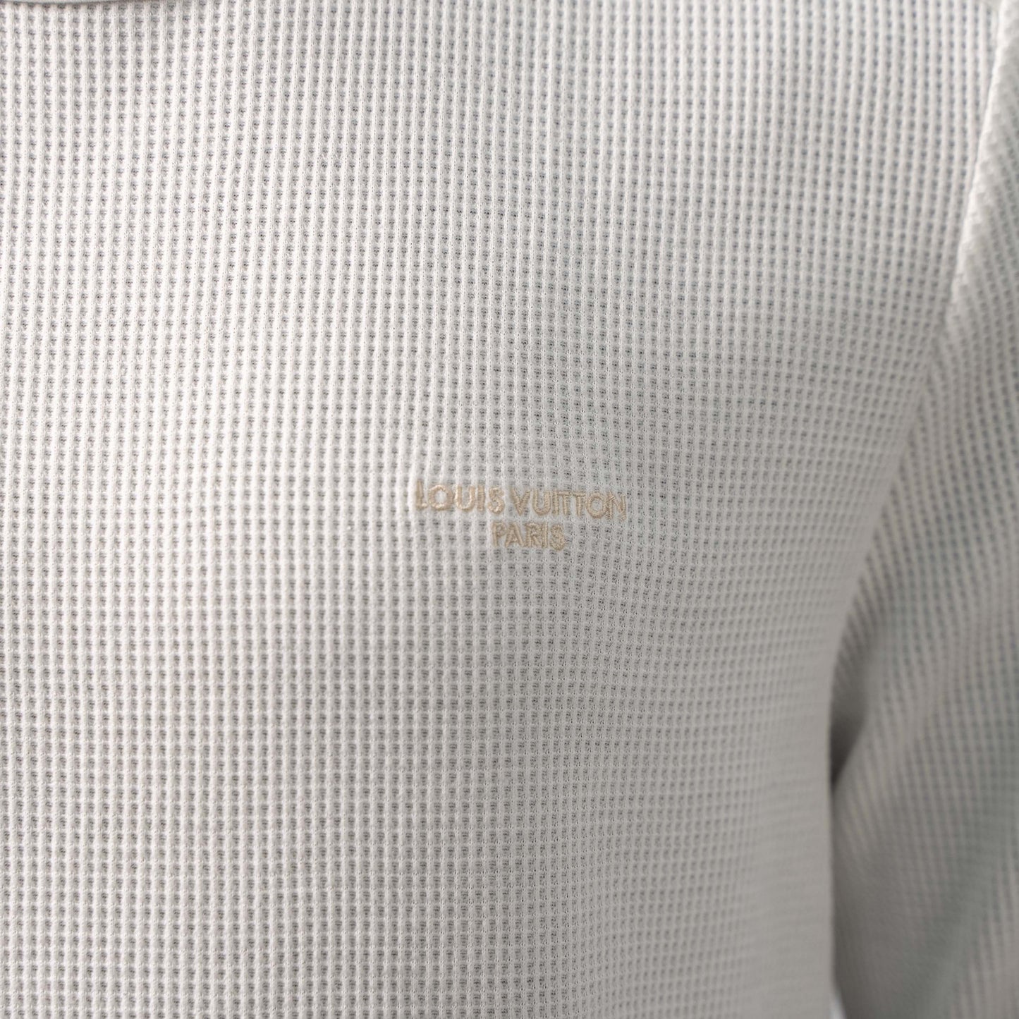 LOUIS VUITTON DAMIER EMBROIDERED LONG SLEEVE T-SHIRT – 1:1 HIGH END