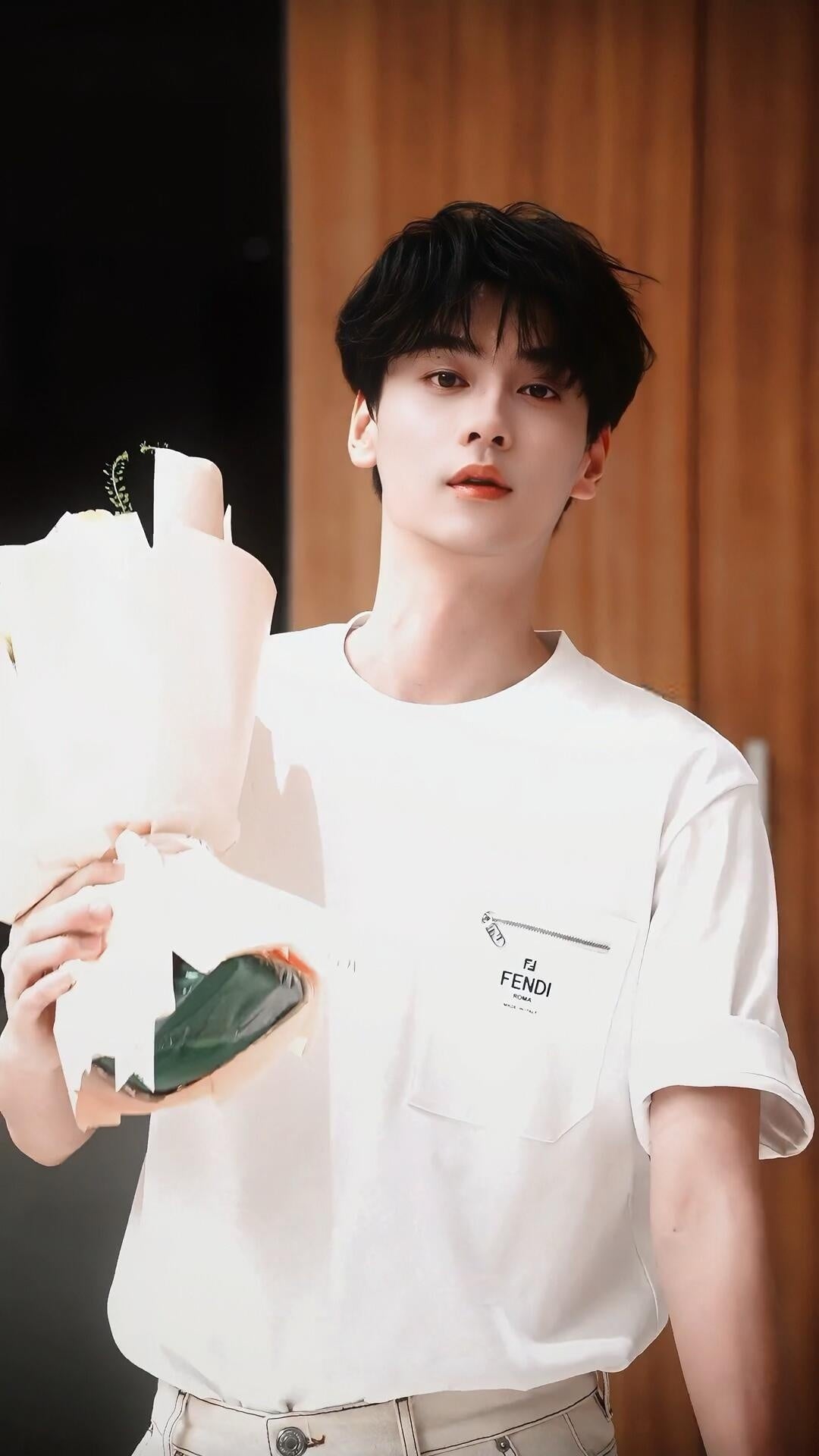 FENDI T-SHIRT - SUPER CLONE
