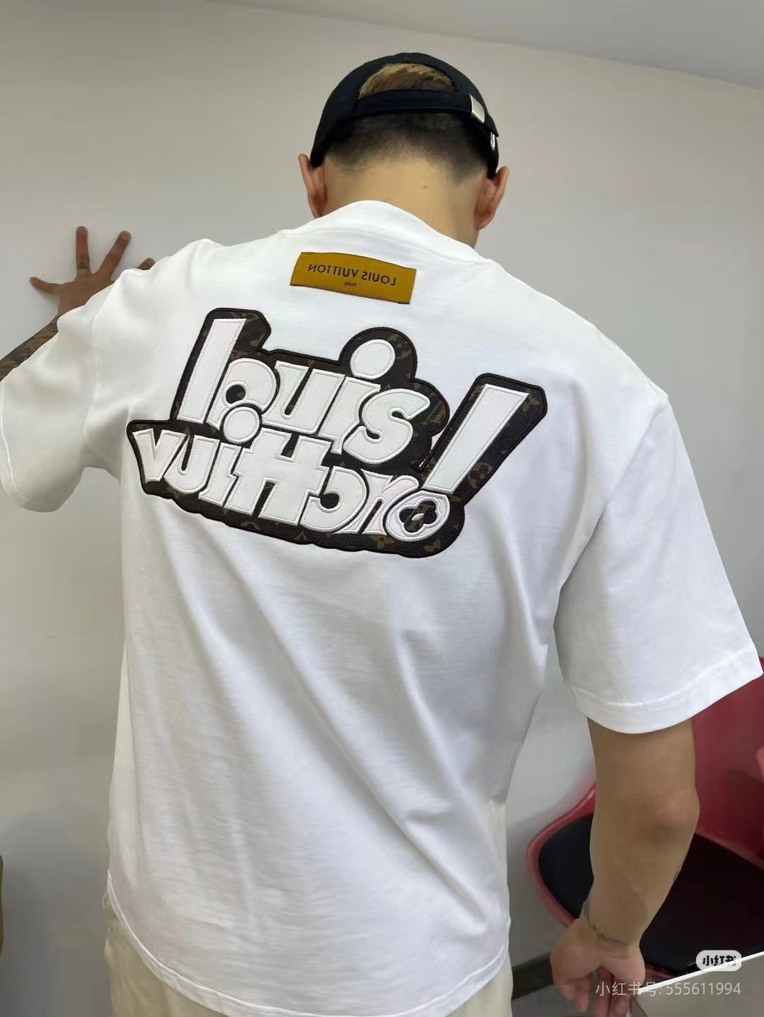 LOUIS VUITTON T-SHIRT - SUPER CLONE