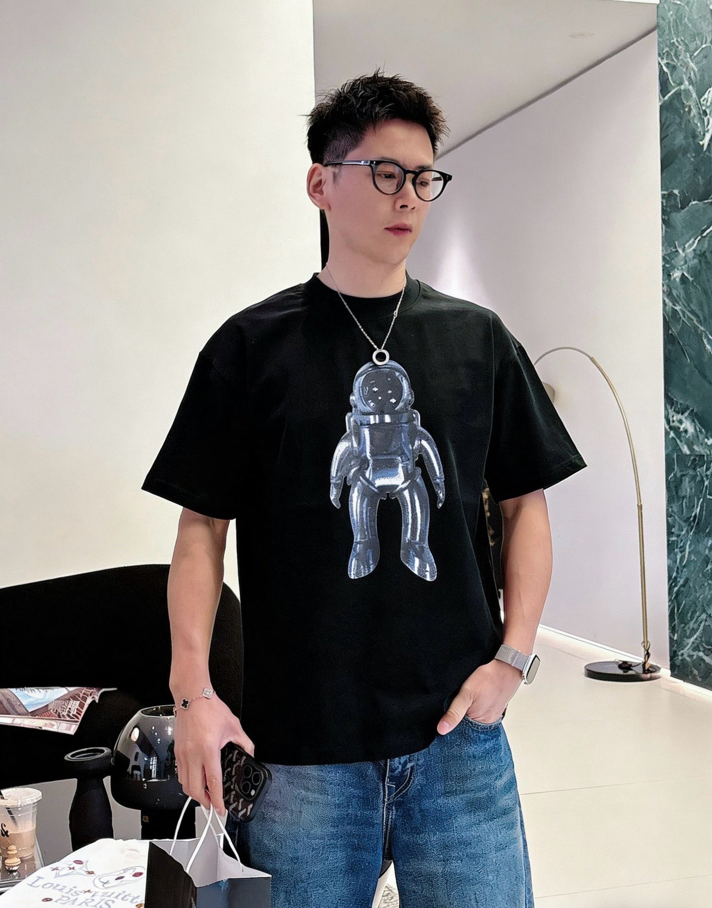 LOUIS VUITTON TRAVELLER ROBOT T-SHIRT – 1:1 HIGH END