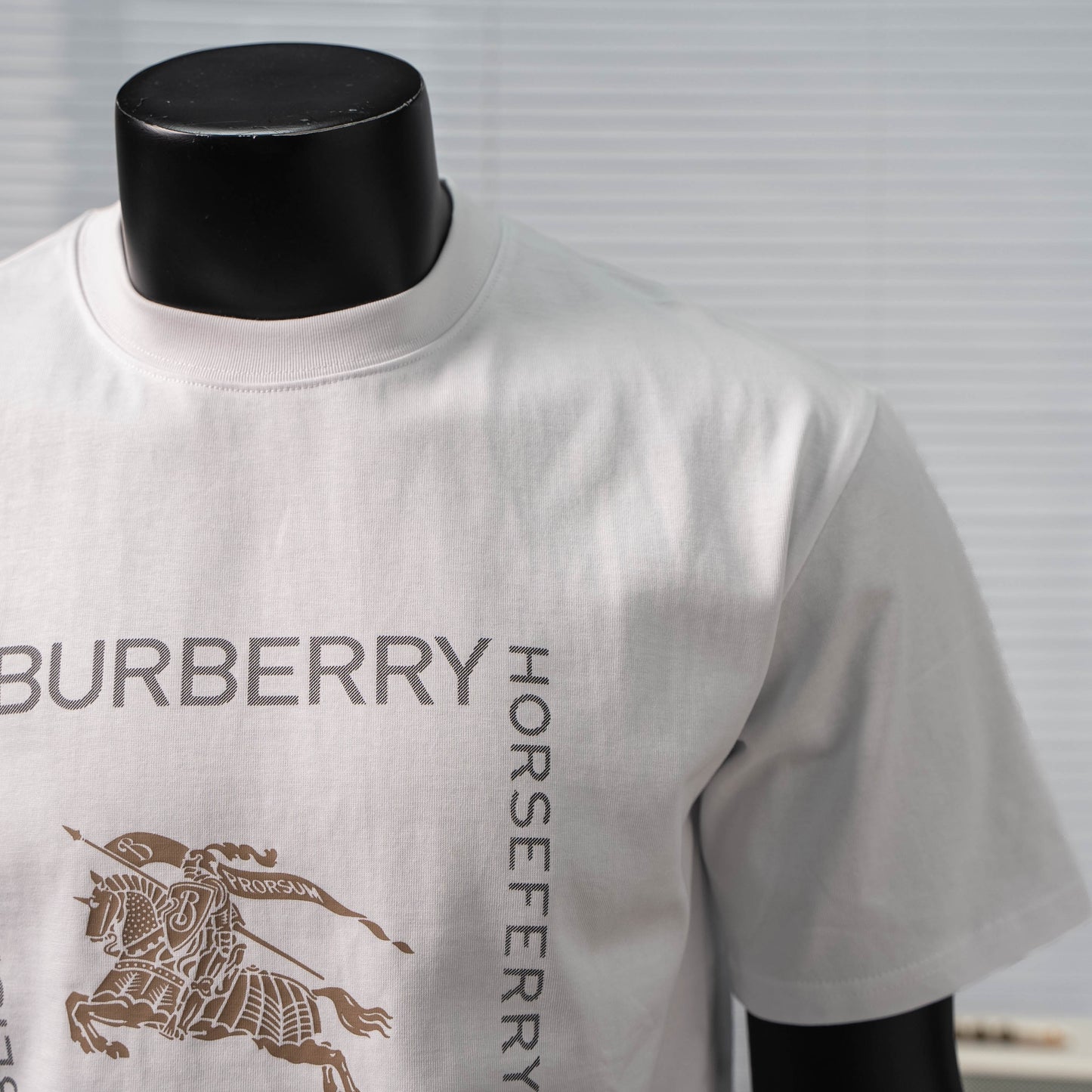 BURBERRY PRORSUM HORSEFERRY LOGO T-SHIRT – 1:1 HIGH END
