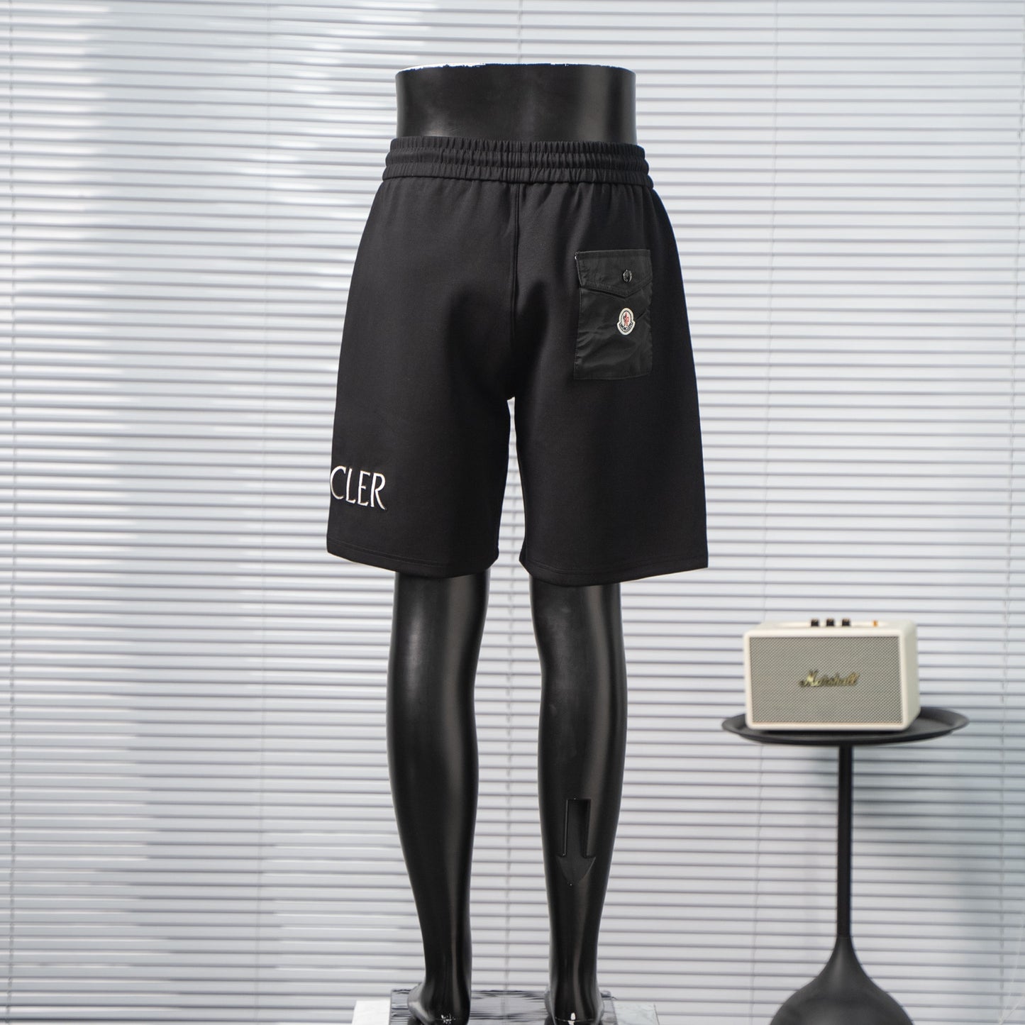 MONCLER EMBROIDERED LOGO SWEAT SHORTS – 1:1 HIGH END