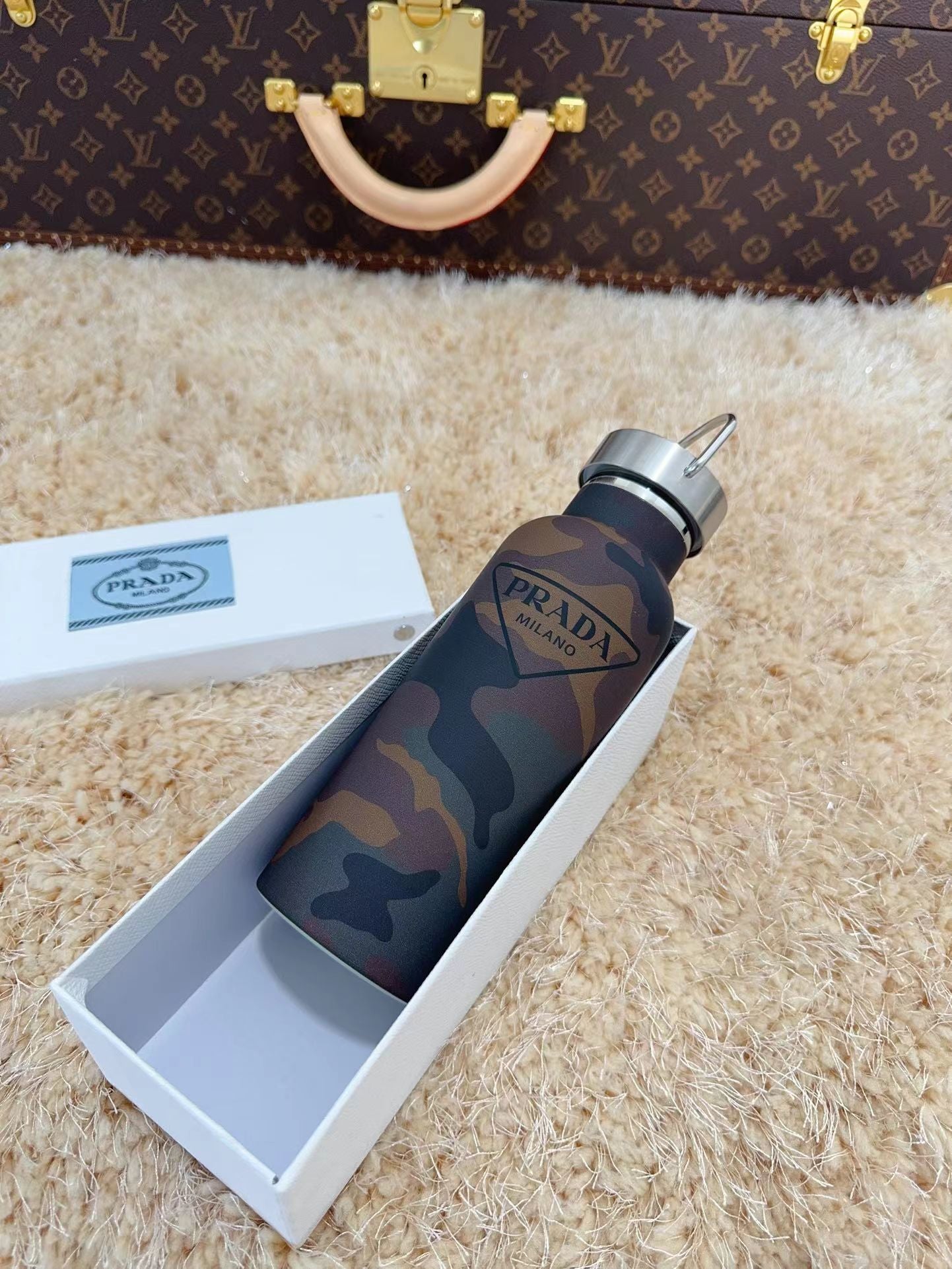 PRADA Bottle 500ML (6 Farben) – mit Box - HIGH QUALITY