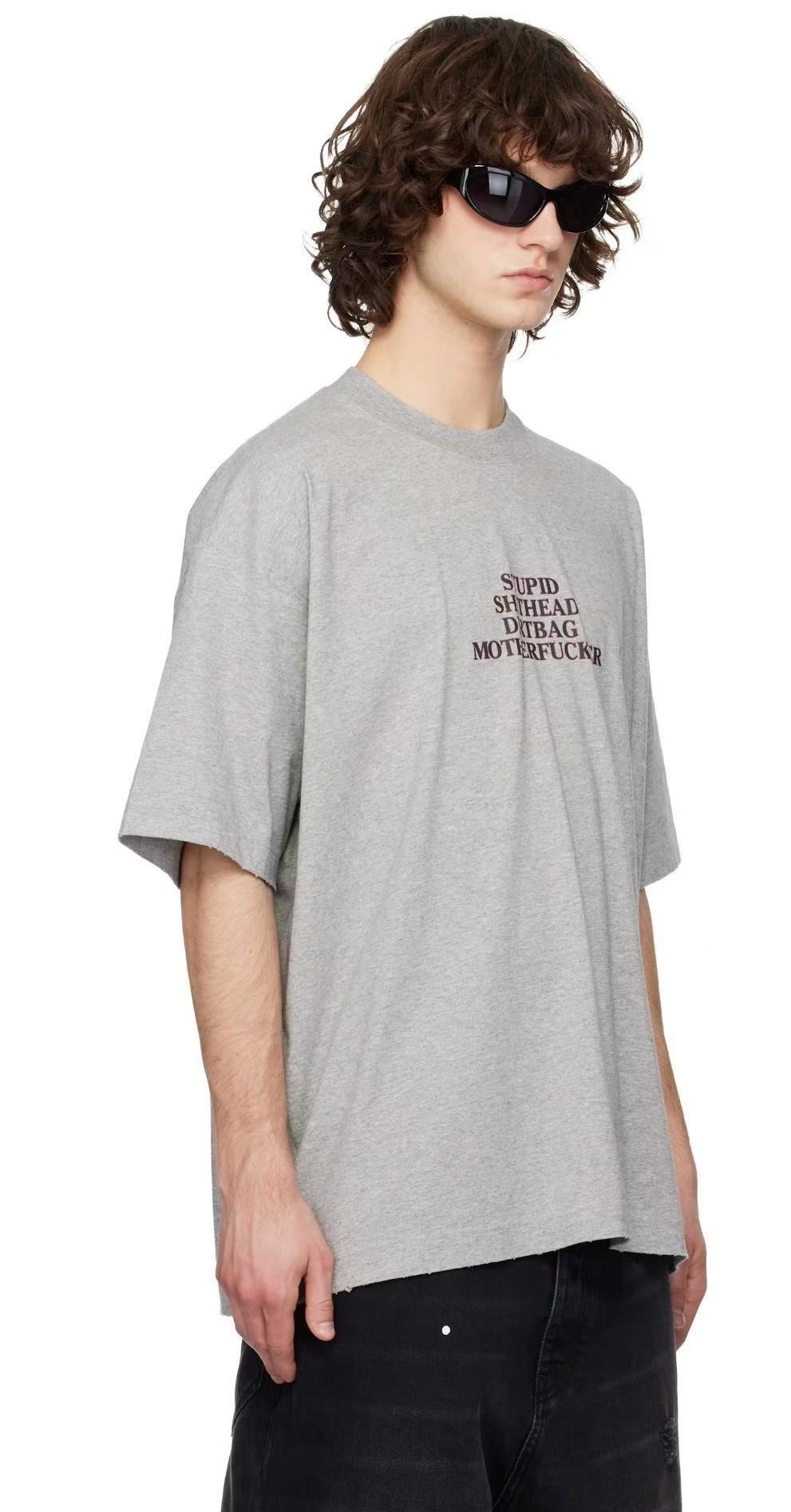 VETEMENTS T-SHIRT - SUPER CLONE
