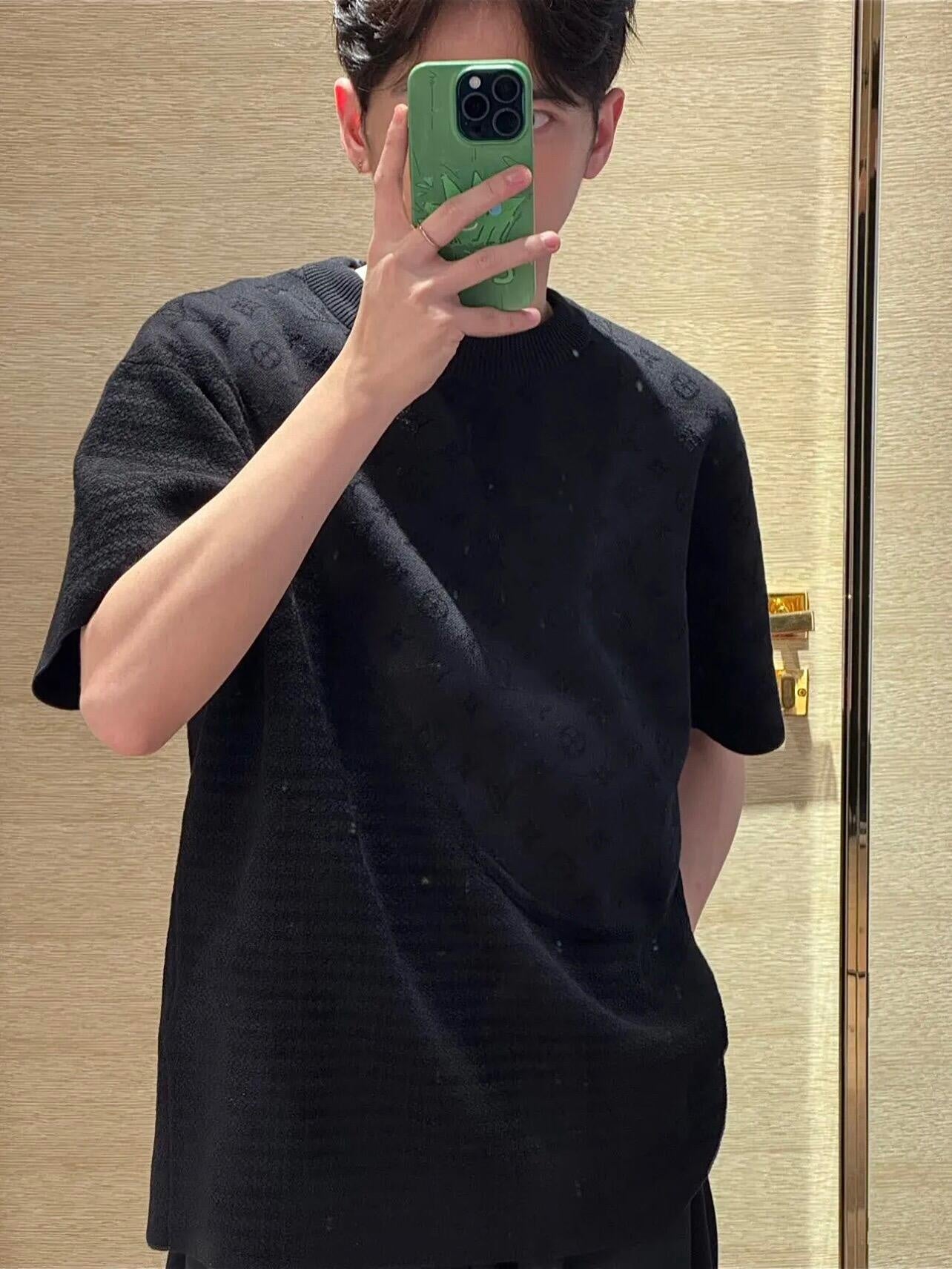 LOUIS VUITTON T-SHIRT - SUPER CLONE