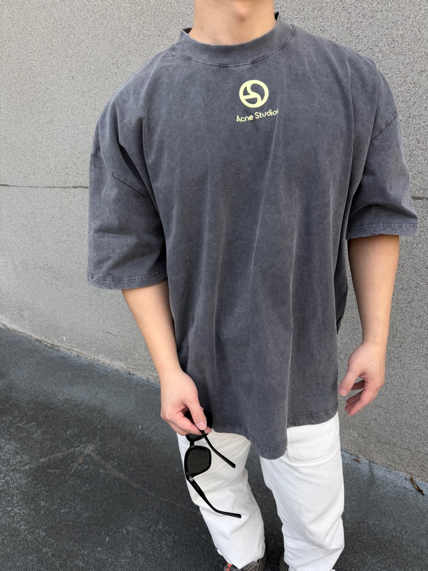 ACNE STUDIOS T-SHIRT - SUPER CLONE