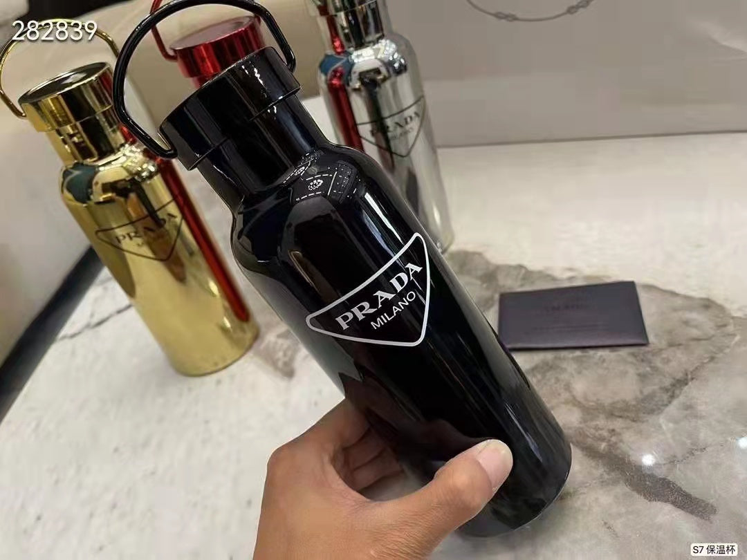PRADA Bottle 500ML (6 Farben) – mit Box - HIGH QUALITY