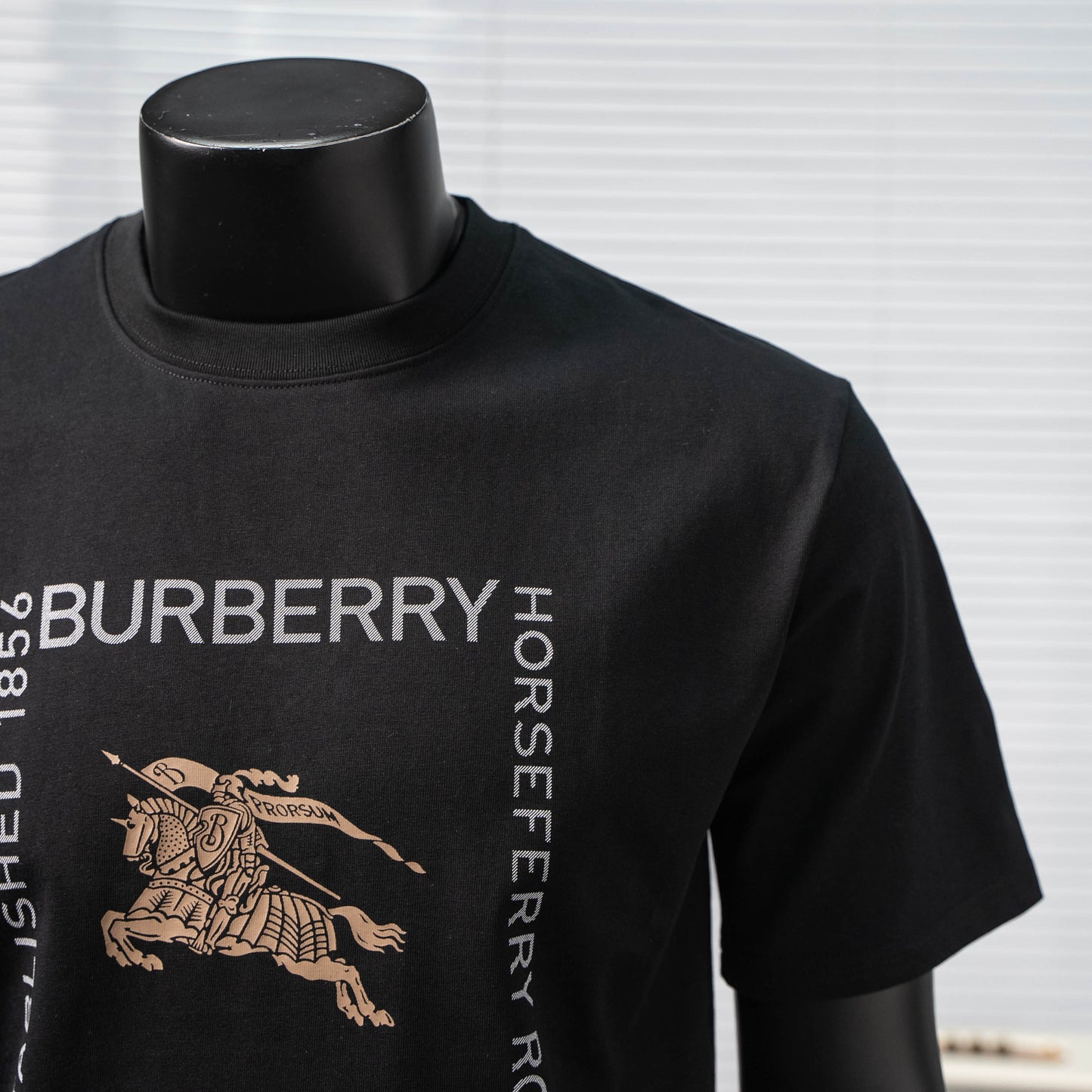 BURBERRY PRORSUM HORSEFERRY LOGO T-SHIRT – 1:1 HIGH END