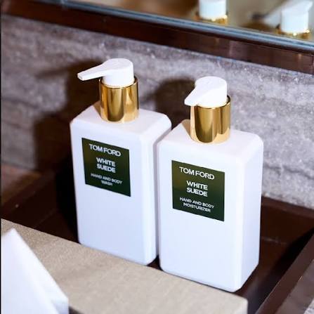 TOM FORD SHOWER GEL/LOTION BODY - 240ML - HIGH QUALITY 1:1