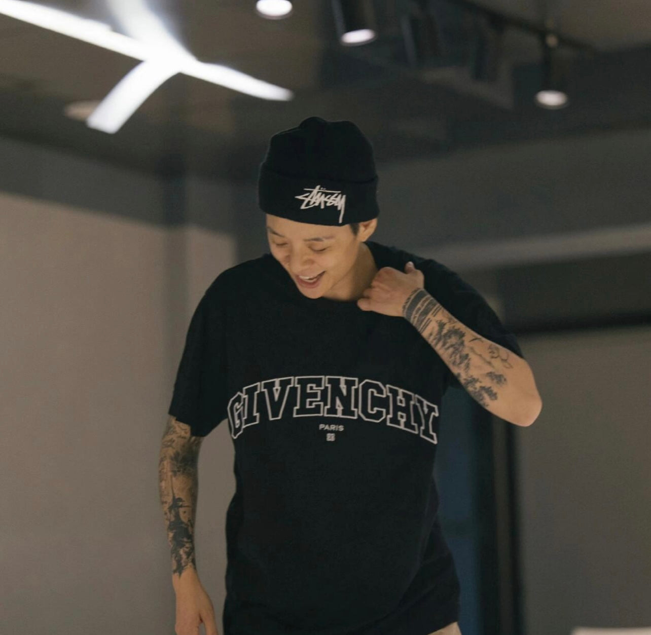 GIVENCHY T-SHIRT - SUPER CLONE