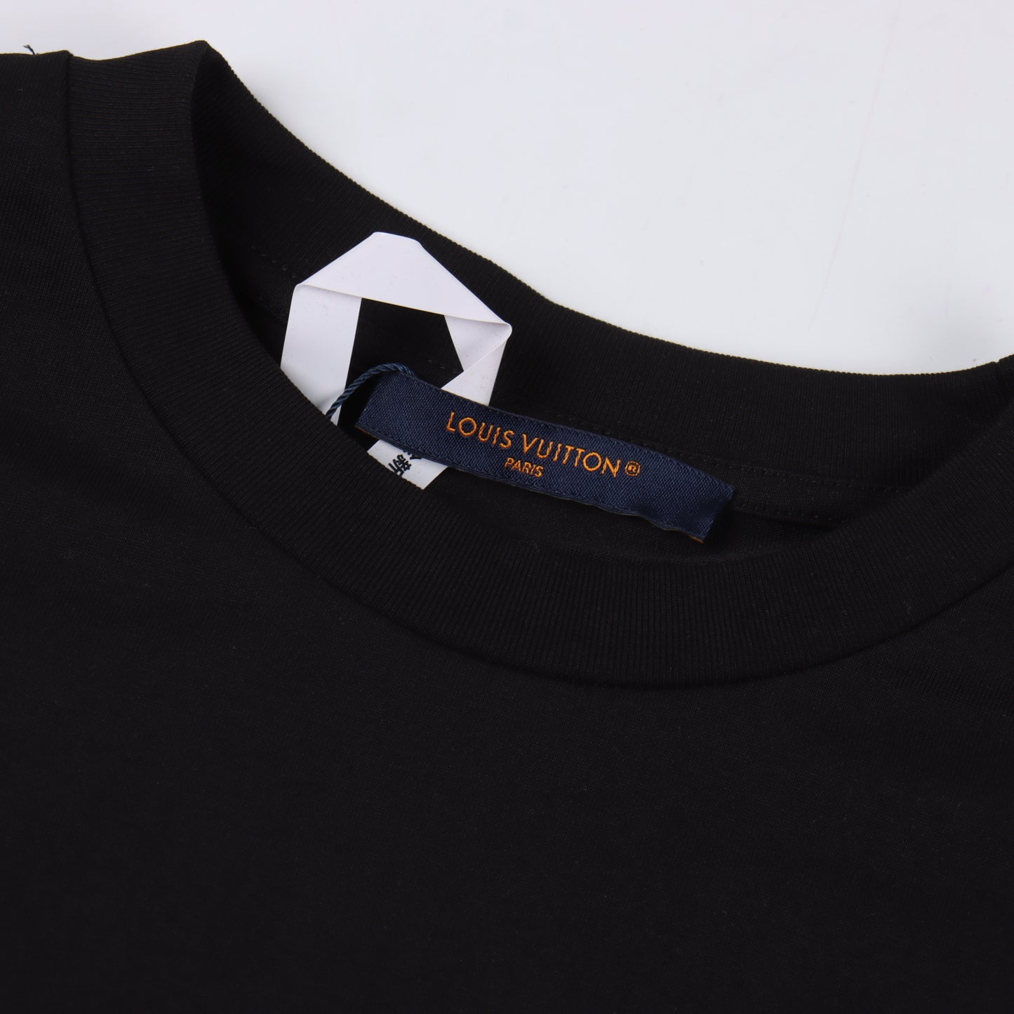 LOUIS VUITTON T-SHIRT - SUPER CLONE