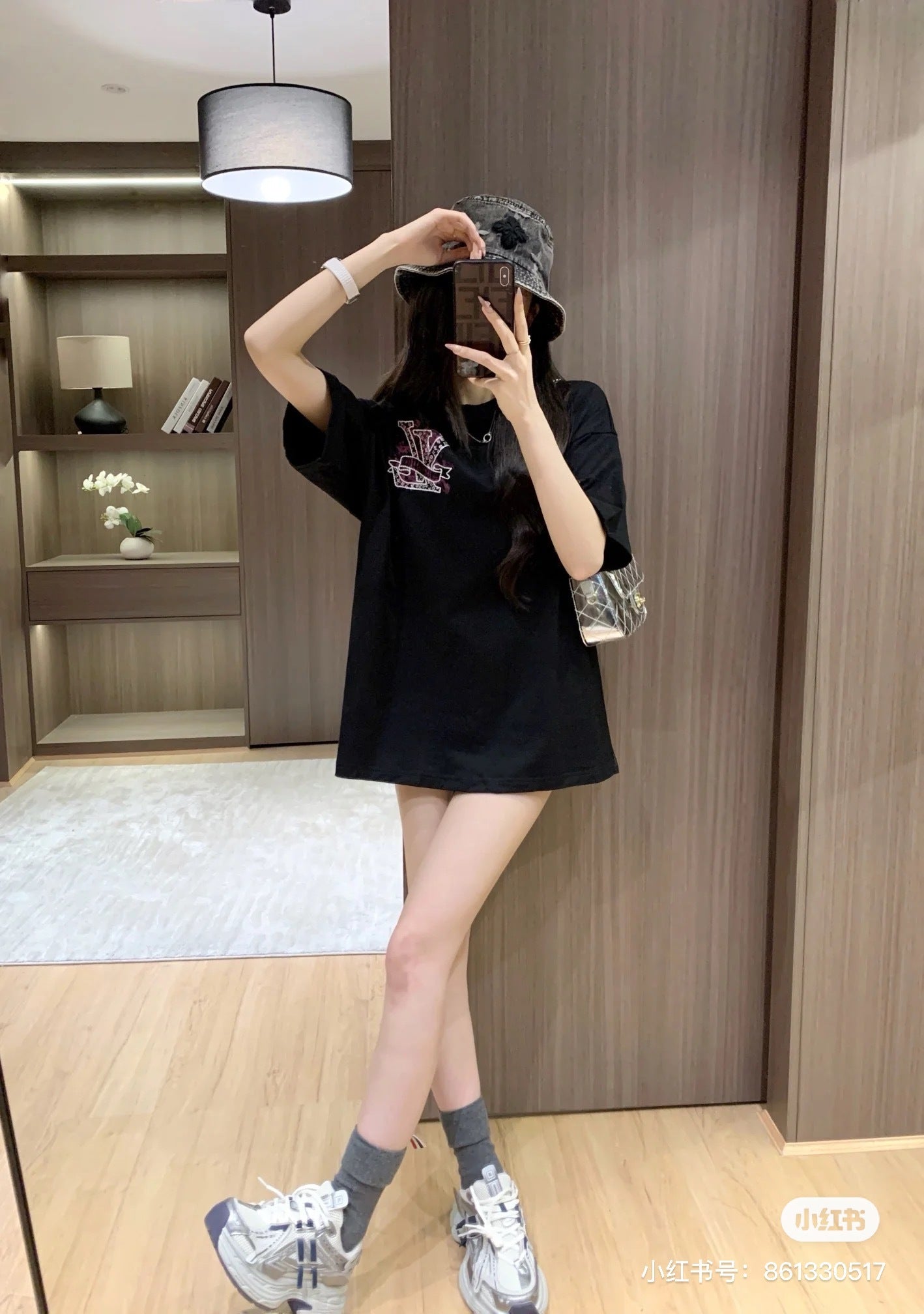LOUIS VUITTON T-SHIRT - SUPER CLONE