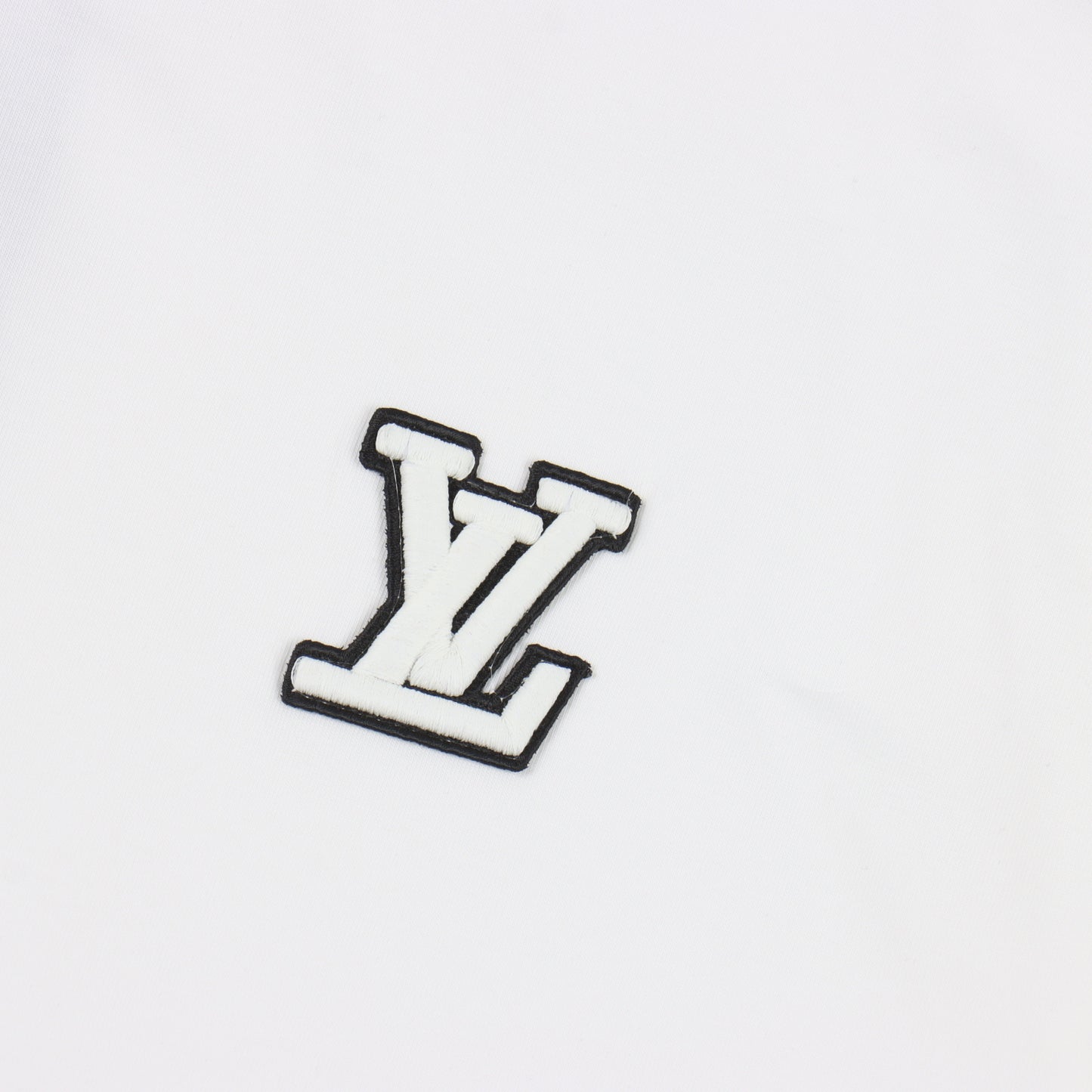 LOUIS VUITTON T-SHIRT - SUPER CLONE