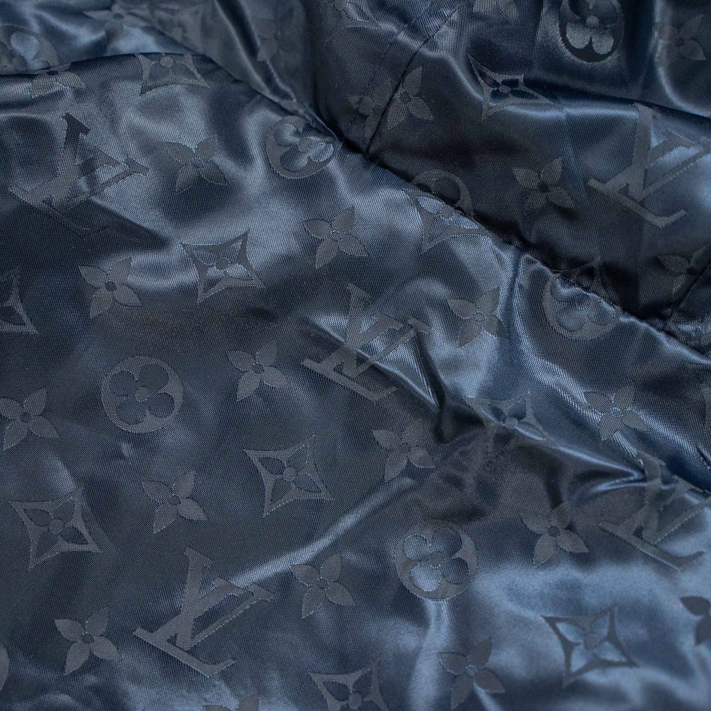 LOUIS VUITTON REVERSIBLE MONOGRAM WINDBREAKER JACKET – 1:1 HIGH END