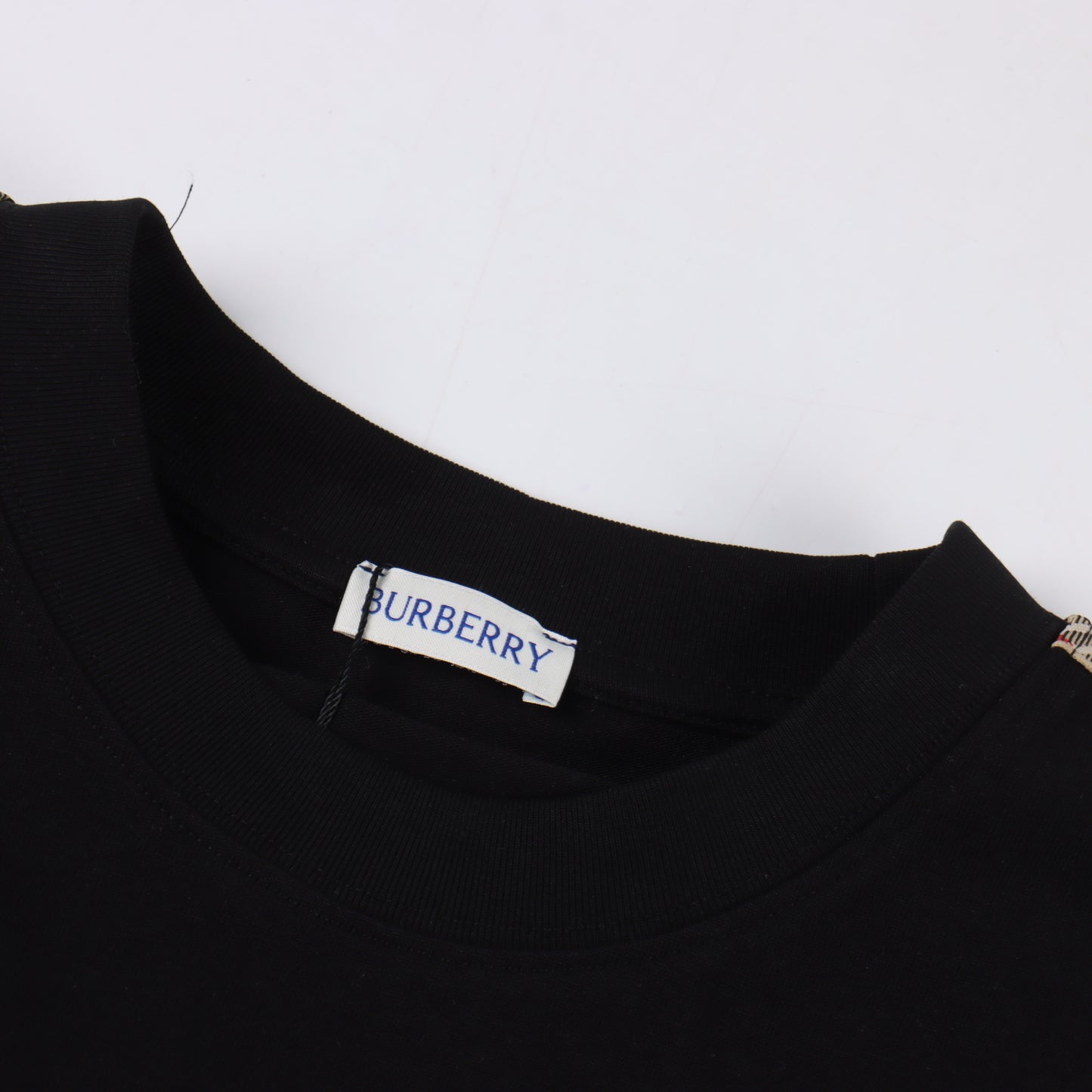 BURBERRY T-SHIRT - SUPER CLONE