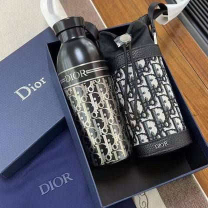 Dior Bottle 500ML (2 Farben) – mit Box