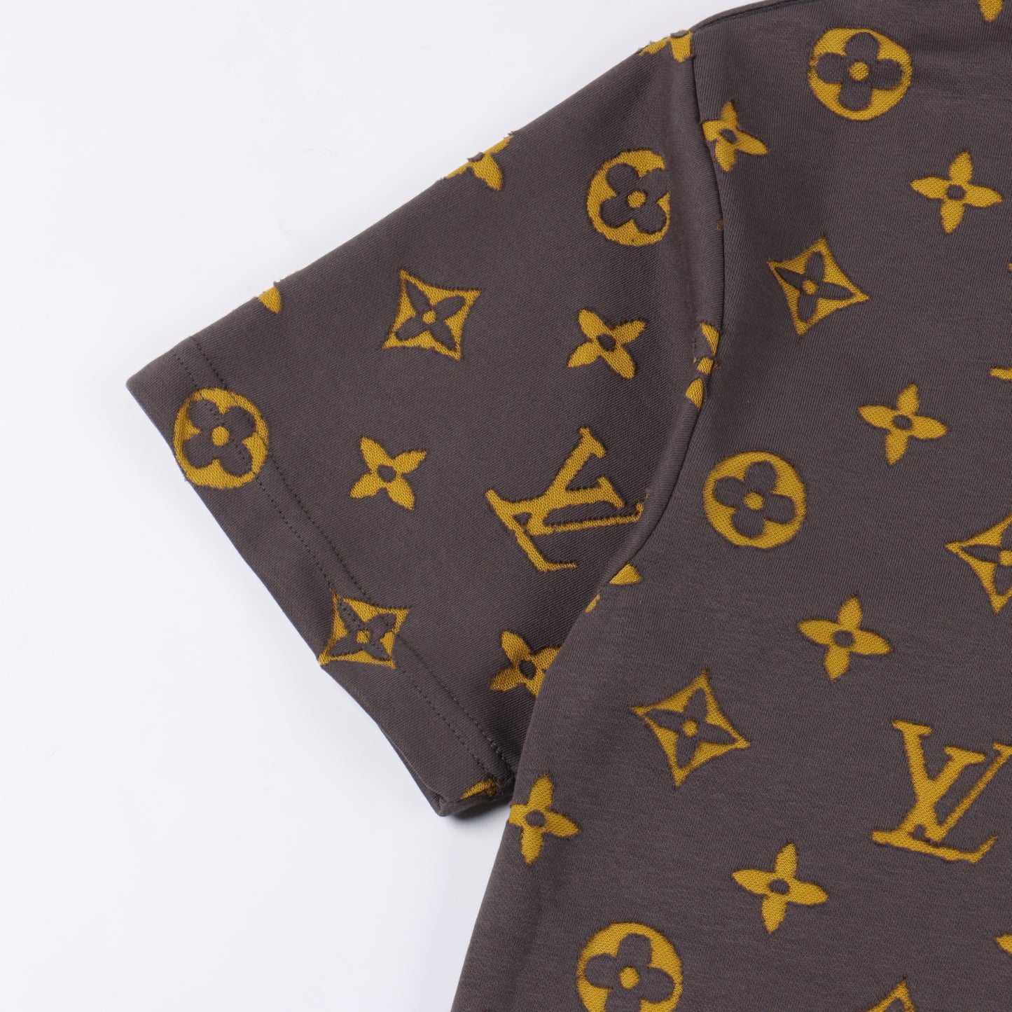 LOUIS VUITTON T-SHIRT - SUPER CLONE