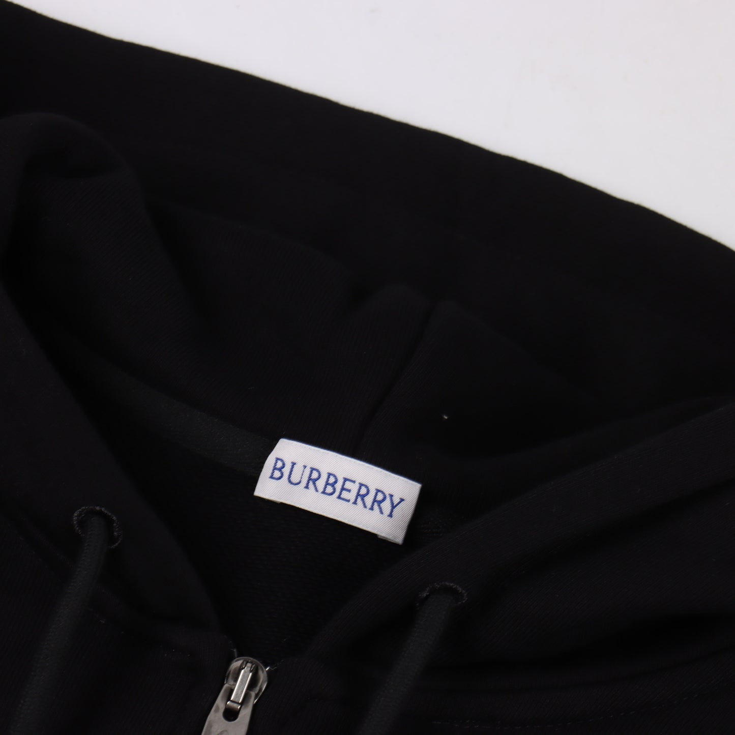 BURBERRY KNIGHT ZIP HOODIE – 1:1 HIGH END