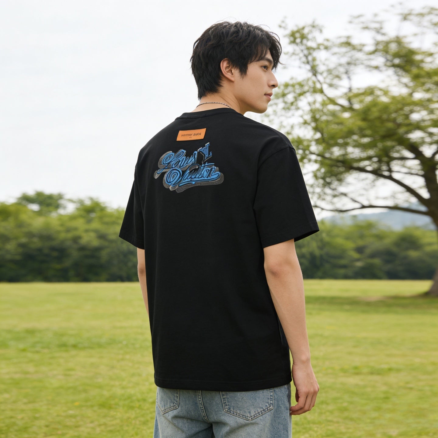 LOUIS VUITTON T-SHIRT - SUPER CLONE