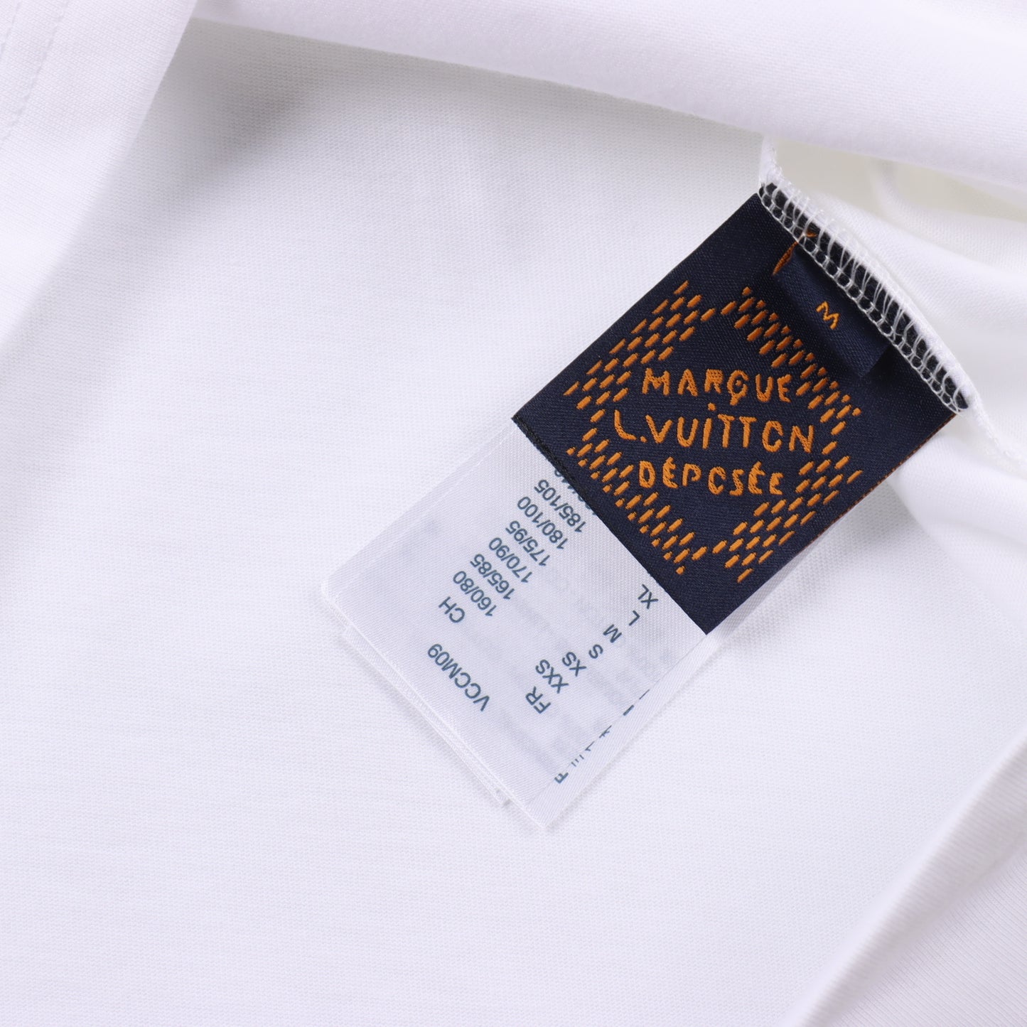 LOUIS VUITTON T-SHIRT - SUPER CLONE