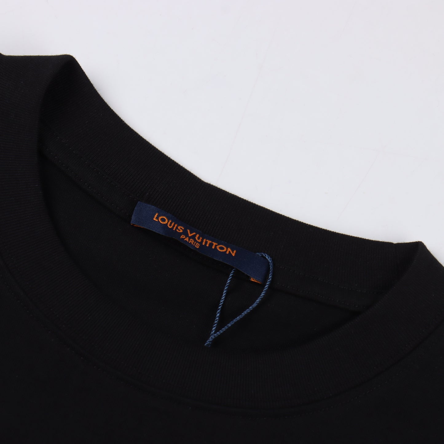 LOUIS VUITTON T-SHIRT - SUPER CLONE