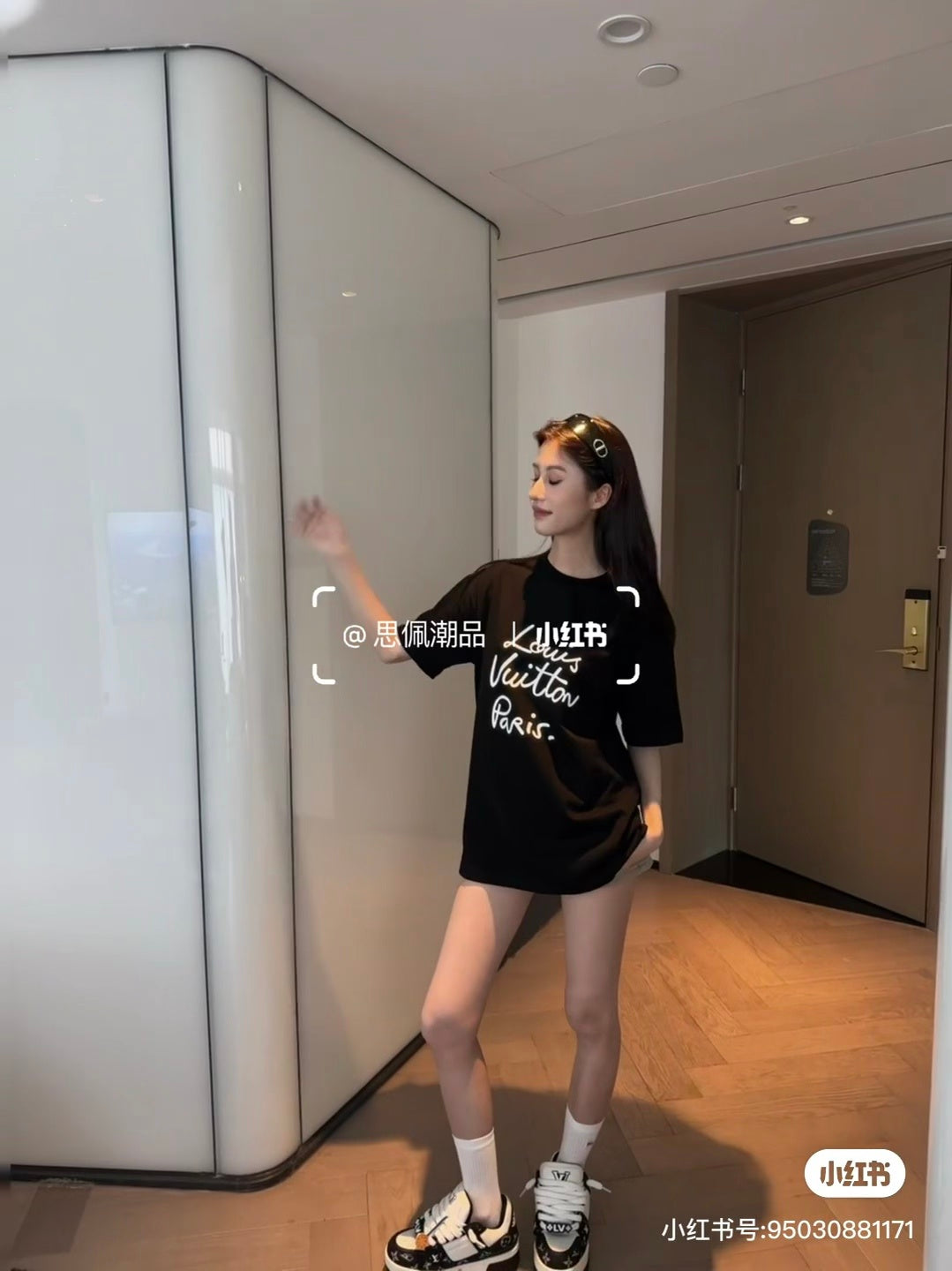 LOUIS VUITTON T-SHIRT  - SUPER CLONE