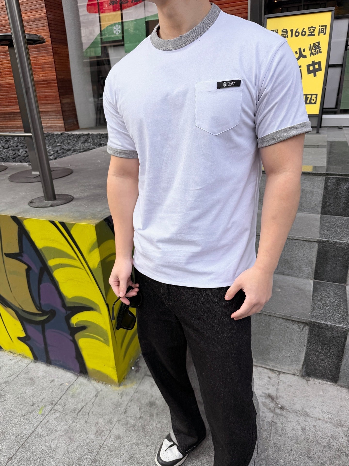 PRADA T-SHIRT - SUPER CLONE