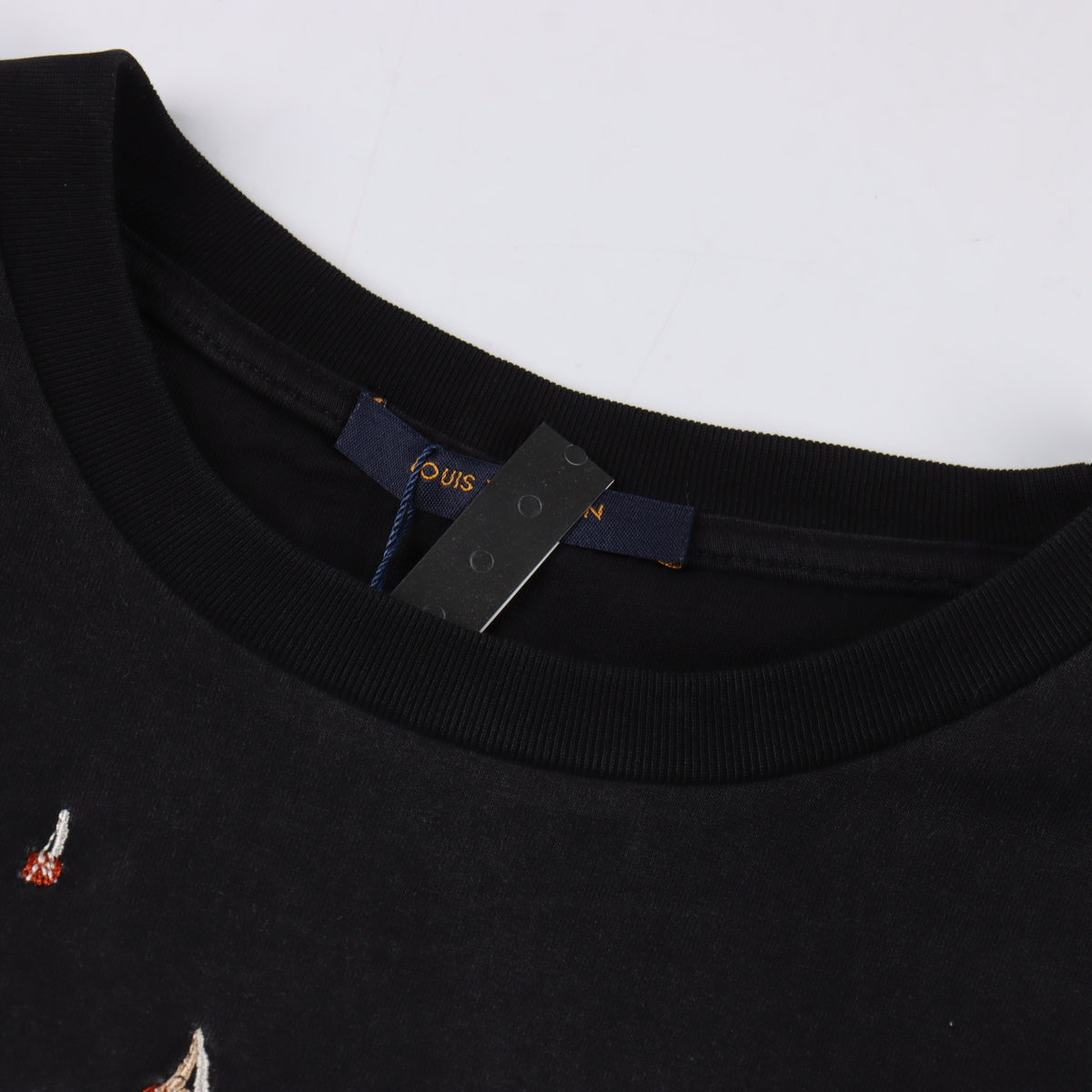 LOUIS VUITTON T-SHIRT - SUPER CLONE