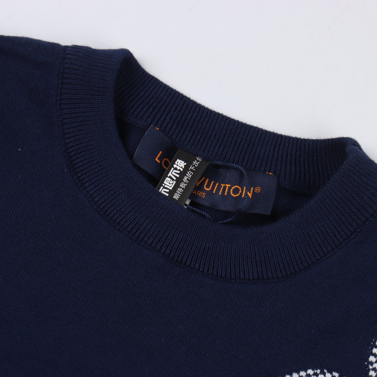 LOUIS VUITTON T-SHIRT - SUPER CLONE