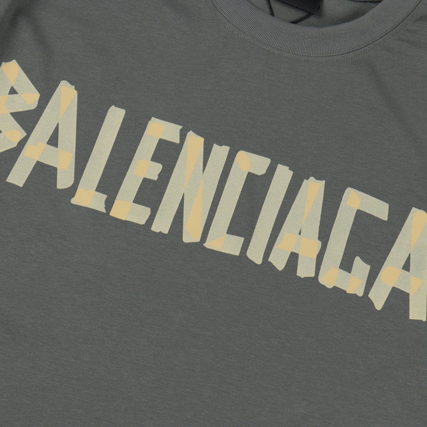 BALENCIAGA T-SHIRT - SUPER CLONE