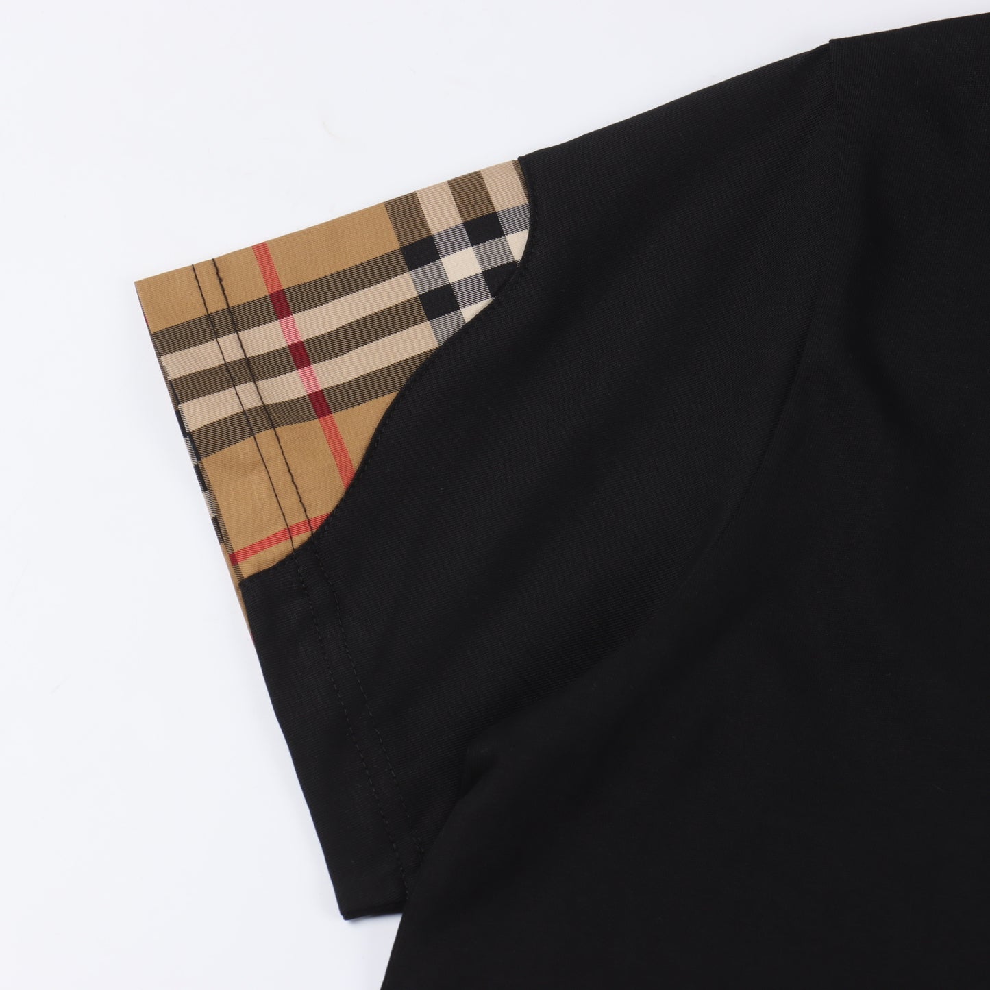 BURBERRY T-SHIRT - SUPER CLONE
