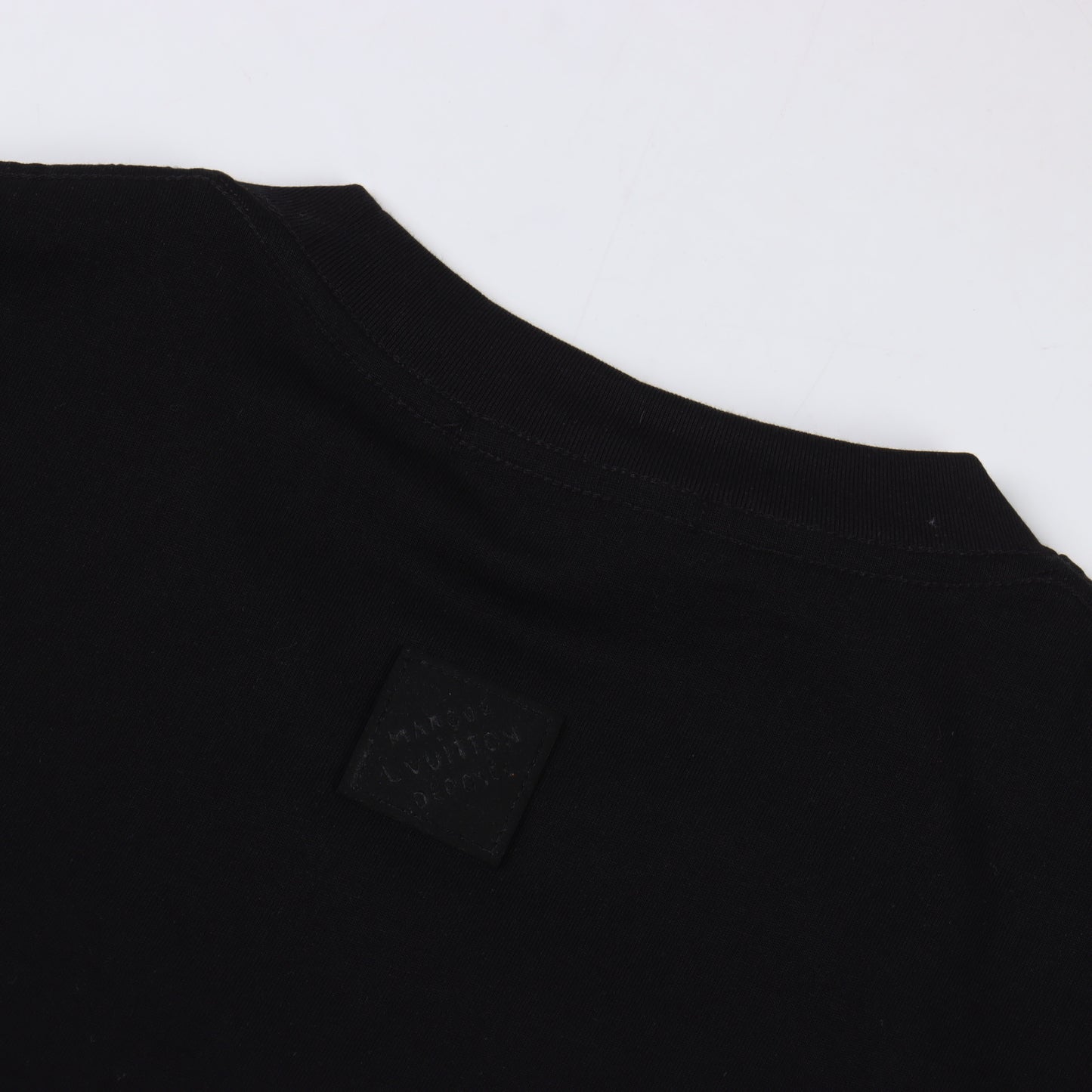 LOUIS VUITTON T-SHIRT - SUPER CLONE