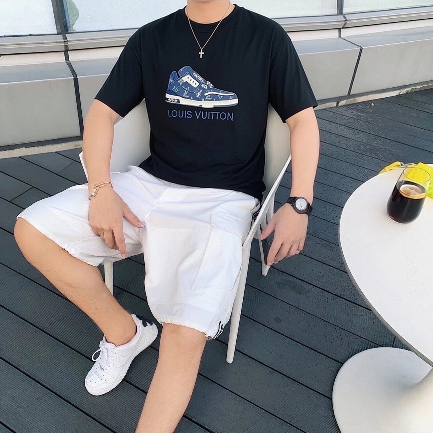 LOUIS VUITTON T-SHIRT - SUPER CLONE