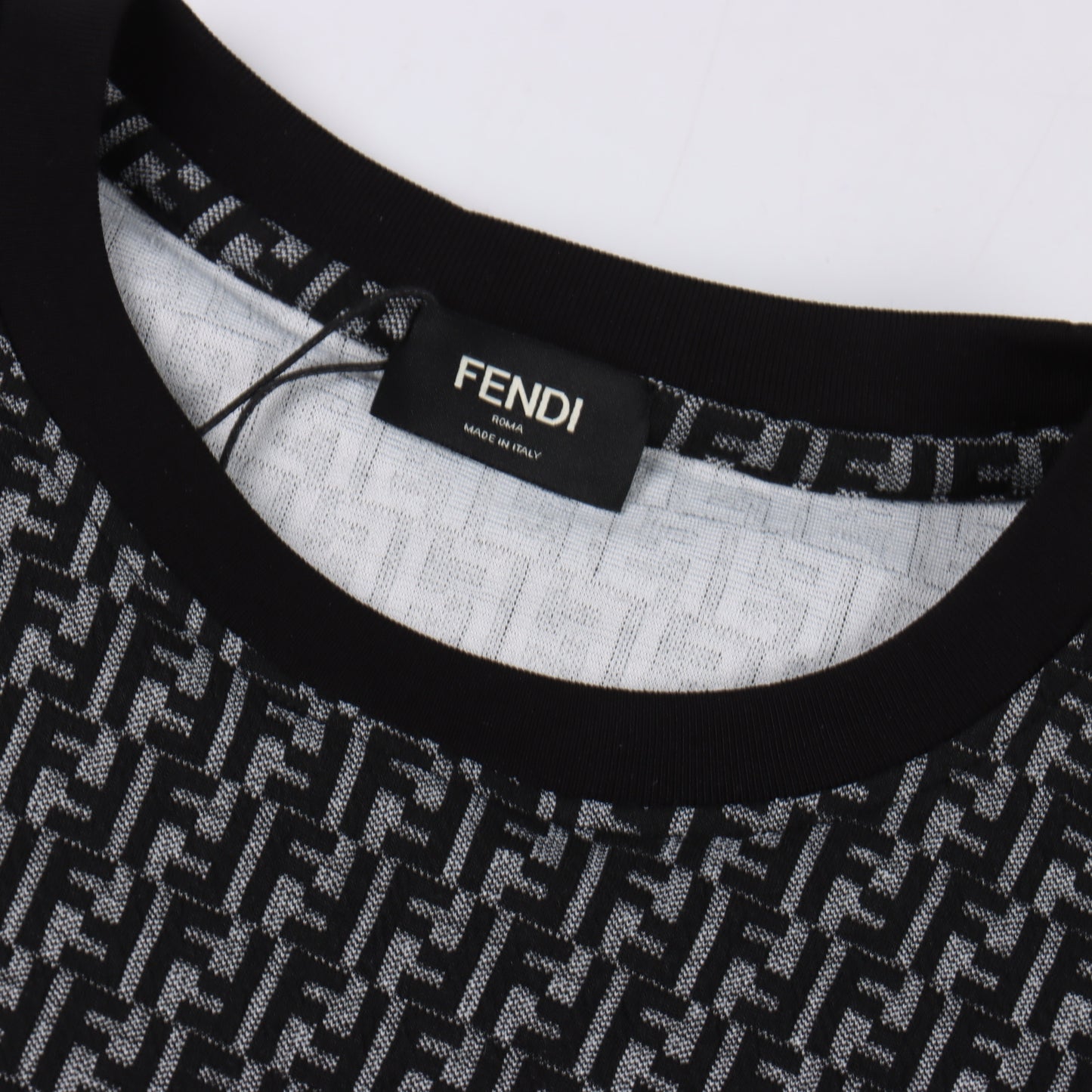 FENDI T-SHIRT - SUPER CLONE