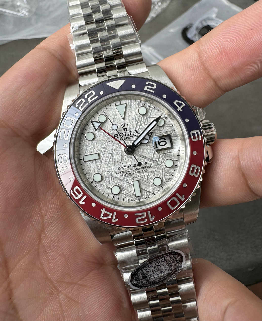 Rolex Datejust 41 mm, cadran gris, lunette plate - SUPER CLONE - MOUVEMENT SUISSE - Bracelet Jubilee