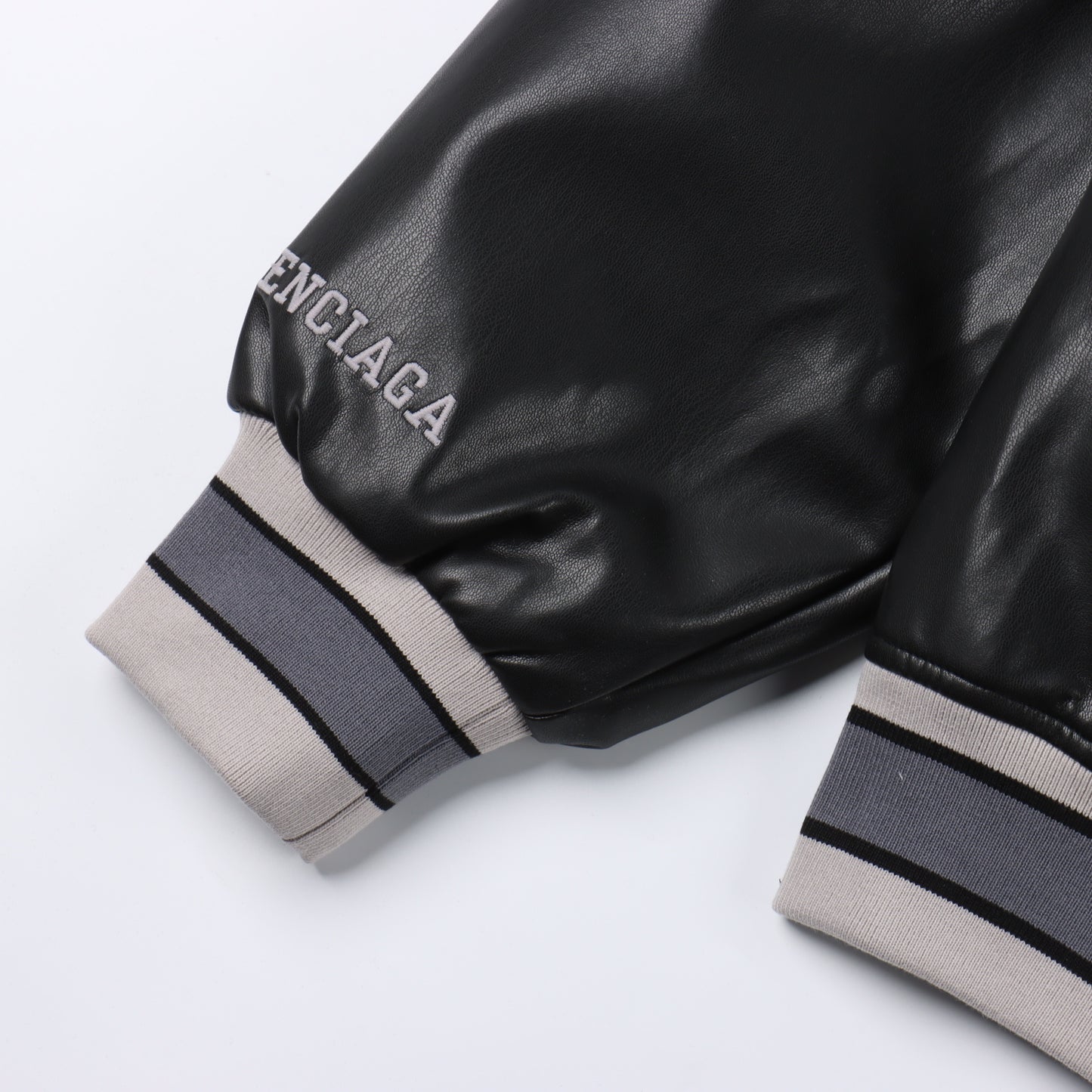 BALENCIAGA KNIGHT ZIP HOODIE – 1:1 HIGH END
