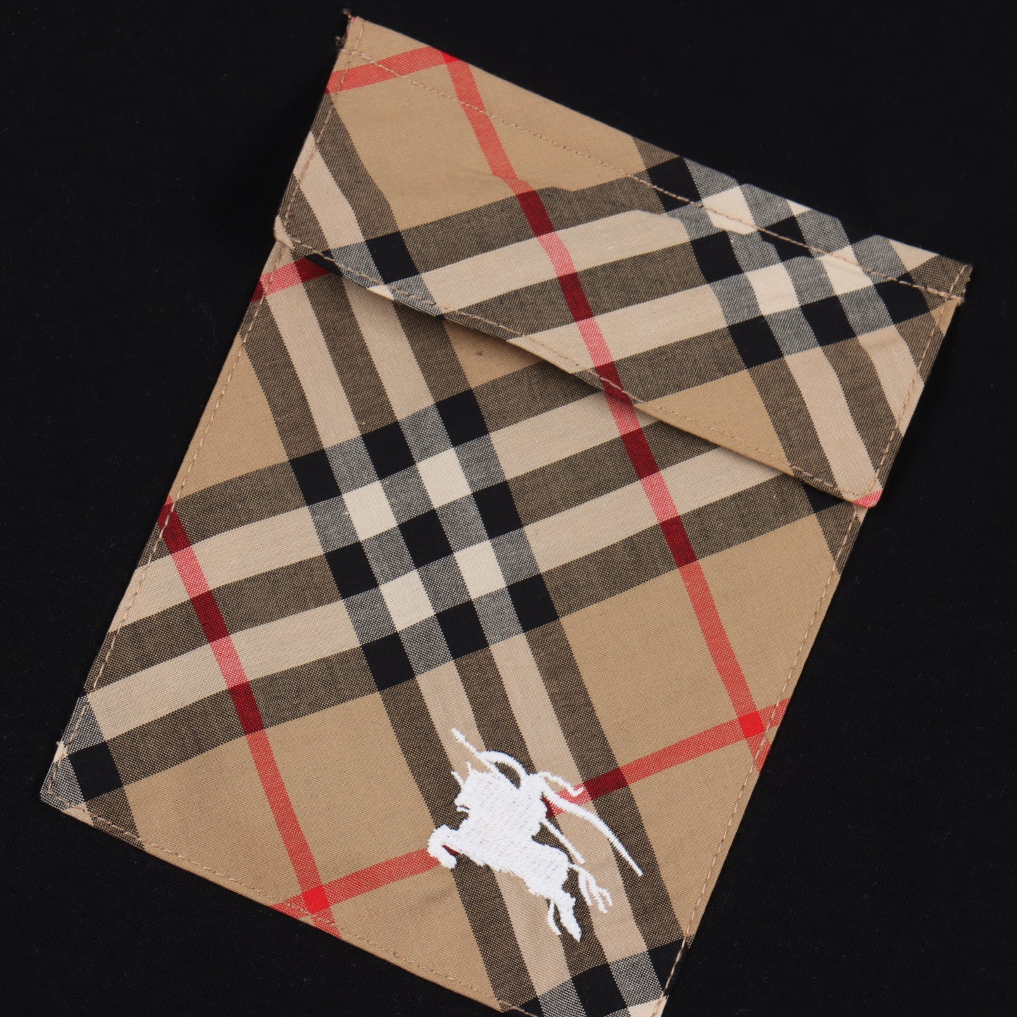 BURBERRY T-SHIRT - SUPER CLONE