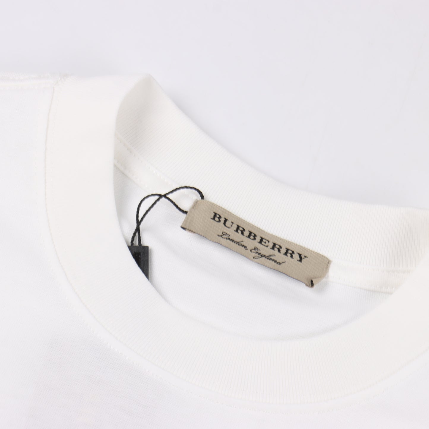 BURBERRY T-SHIRT - SUPER CLONE