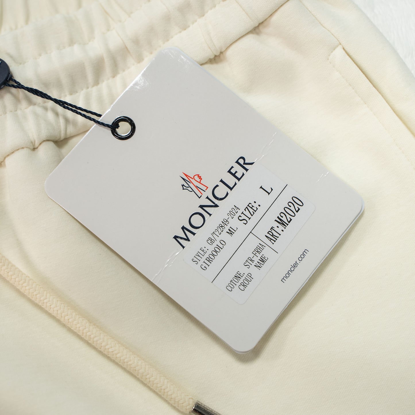 MONCLER EMBROIDERED LOGO SWEAT SHORTS – 1:1 HIGH END