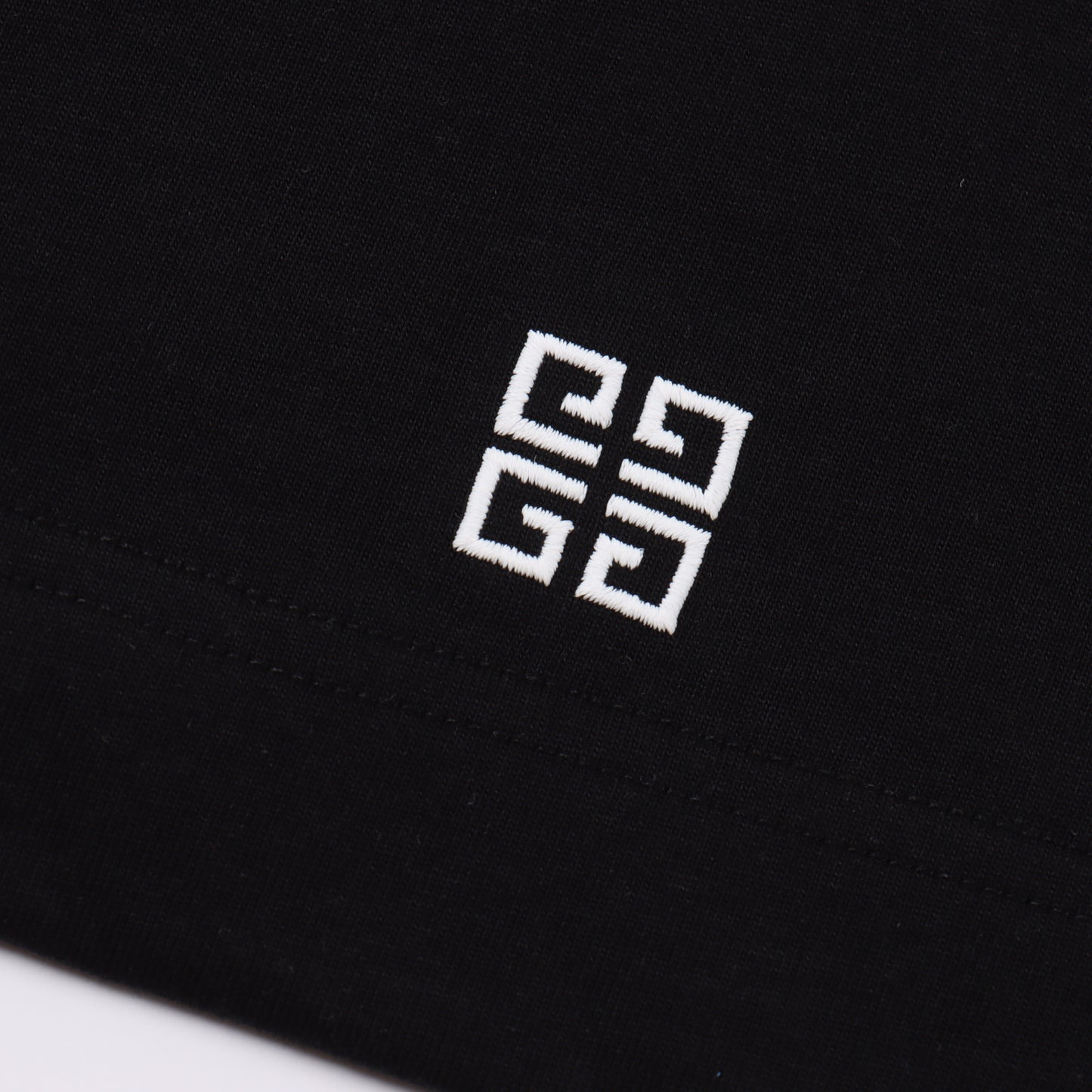 GIVENCHY T-SHIRT - SUPER CLONE