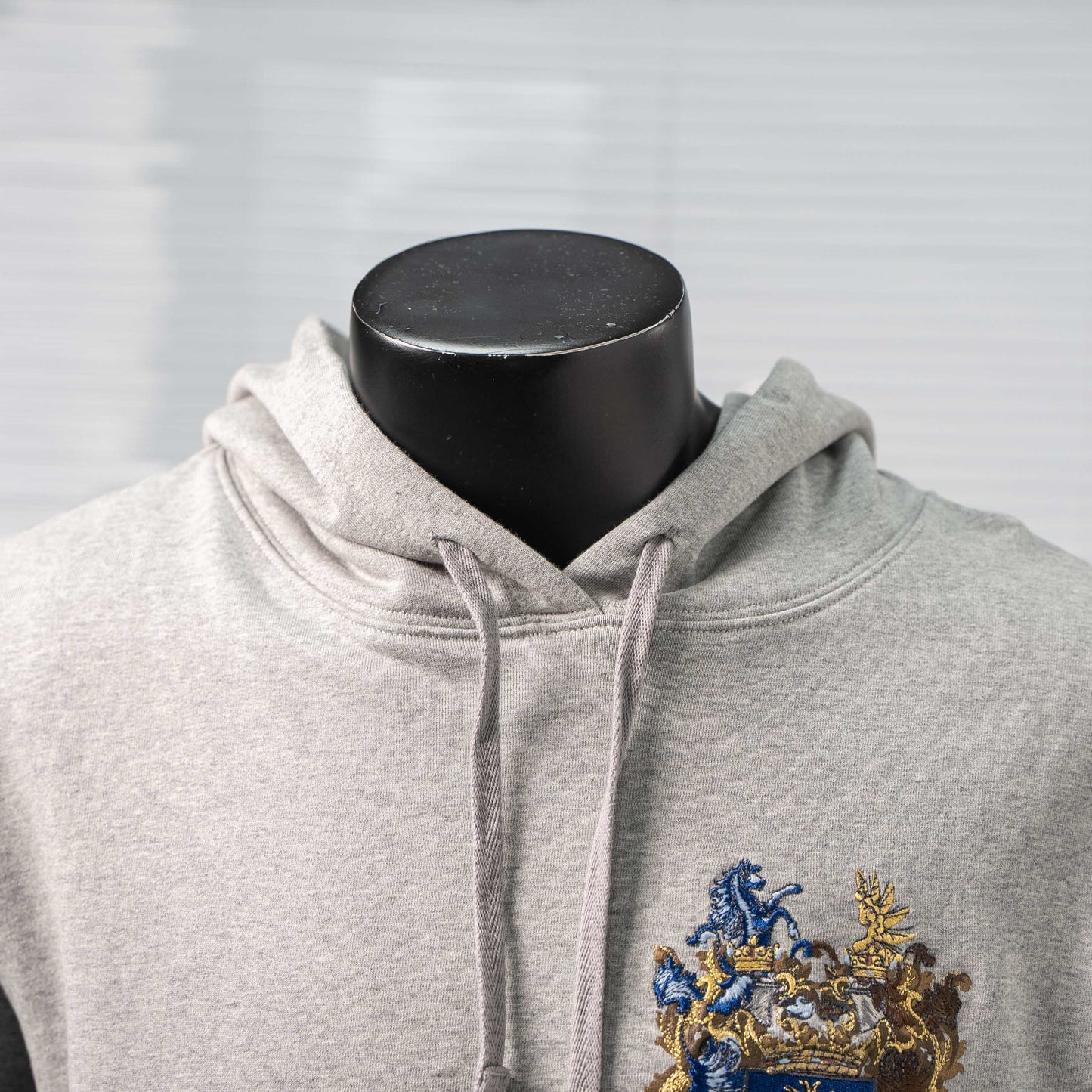DIOR EMBROIDERED CREST HOODIE – 1:1 HIGH END