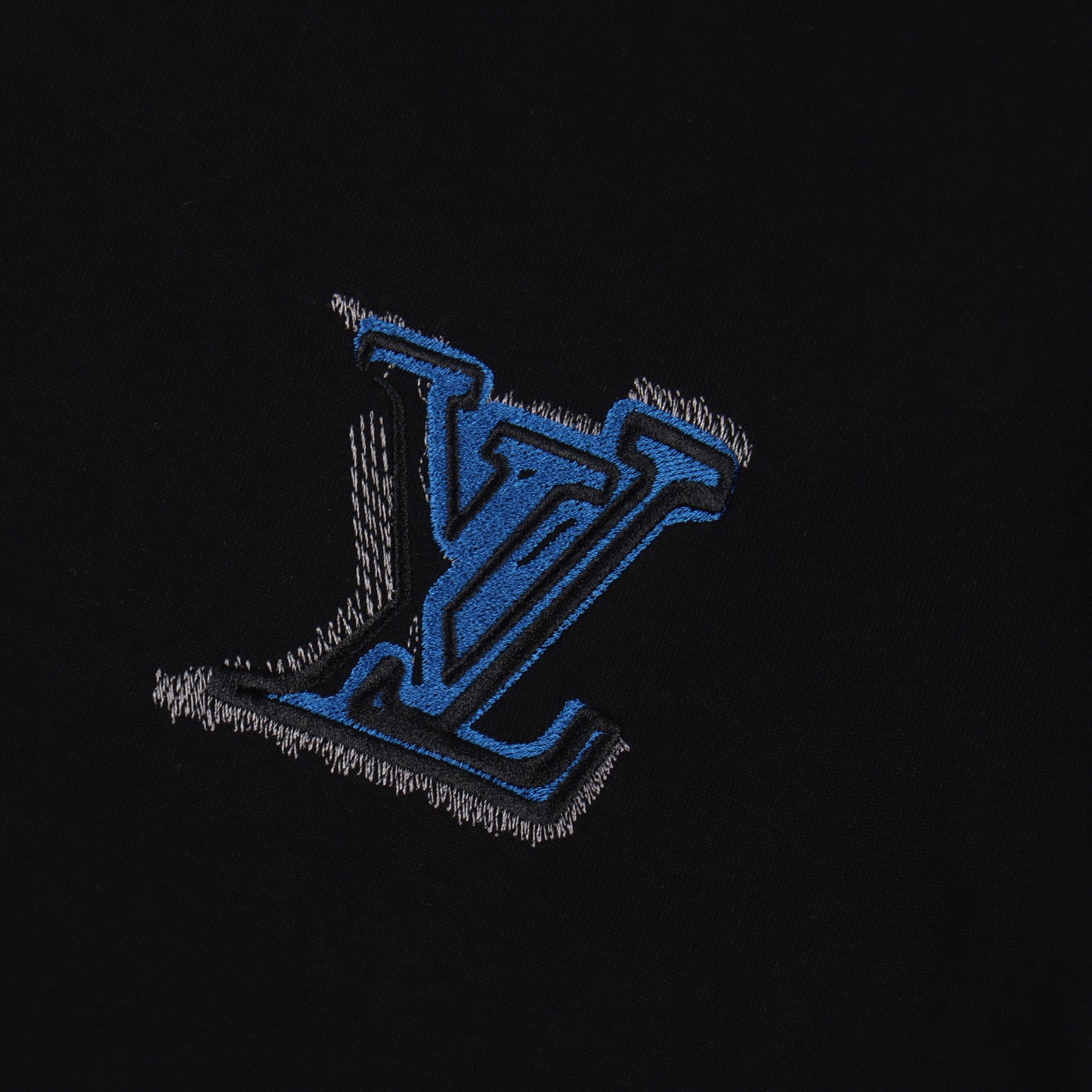 LOUIS VUITTON T-SHIRT - SUPER CLONE