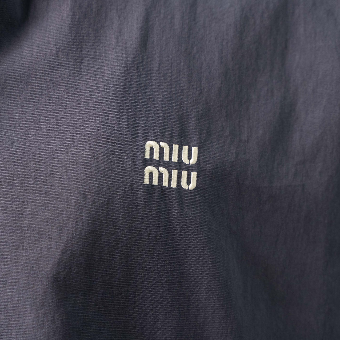 MIU MIU EMBROIDERED LOGO SNAP-BUTTON CASUAL JACKET– 1:1 HIGH END