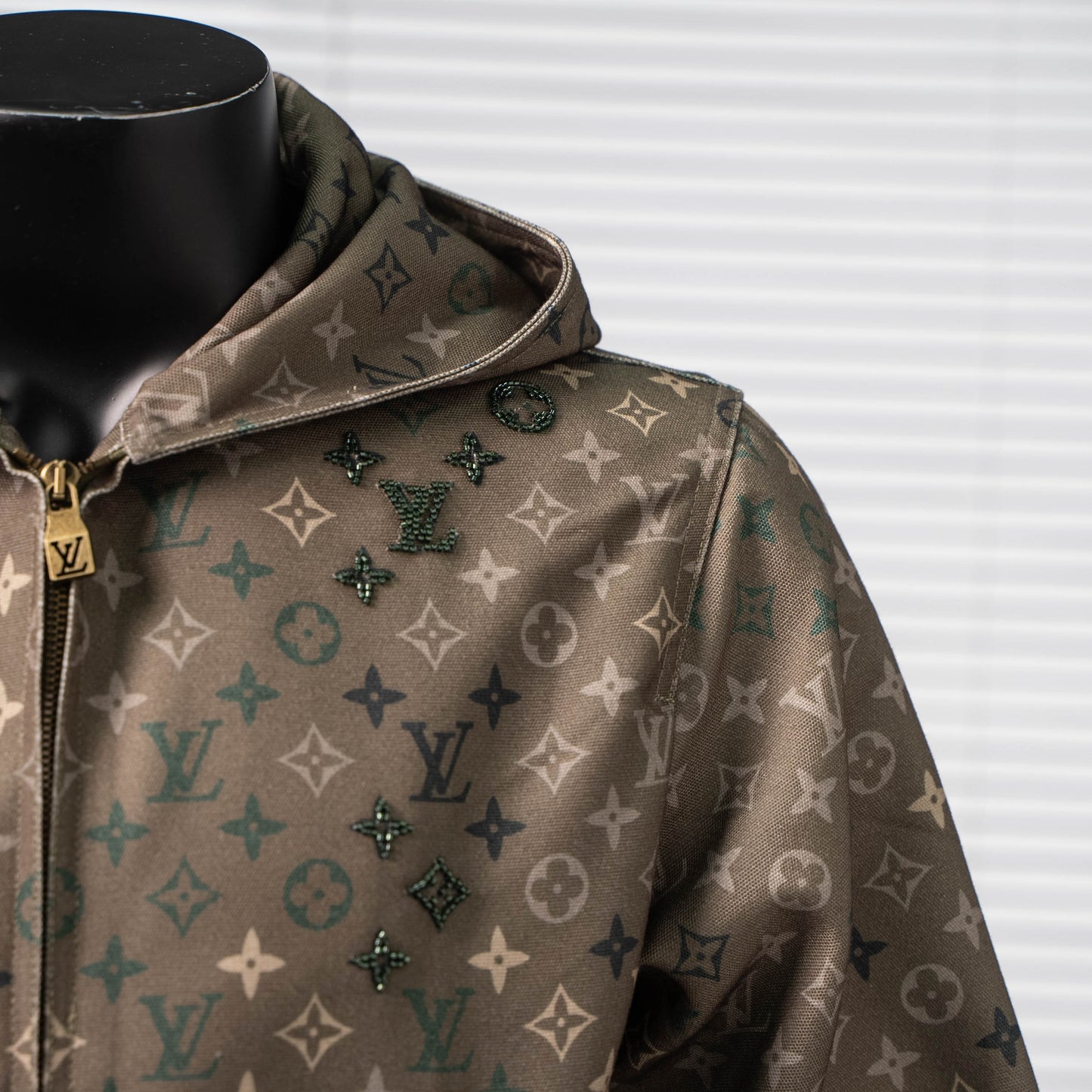 LOUIS VUITTON MONOGRAM BEADED DENIM HOODED JACKET– 1:1 HIGH END