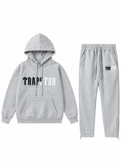 MONCLER EMBROIDERED LOGO SWEAT SHORTS – 1:1 HIGH END
